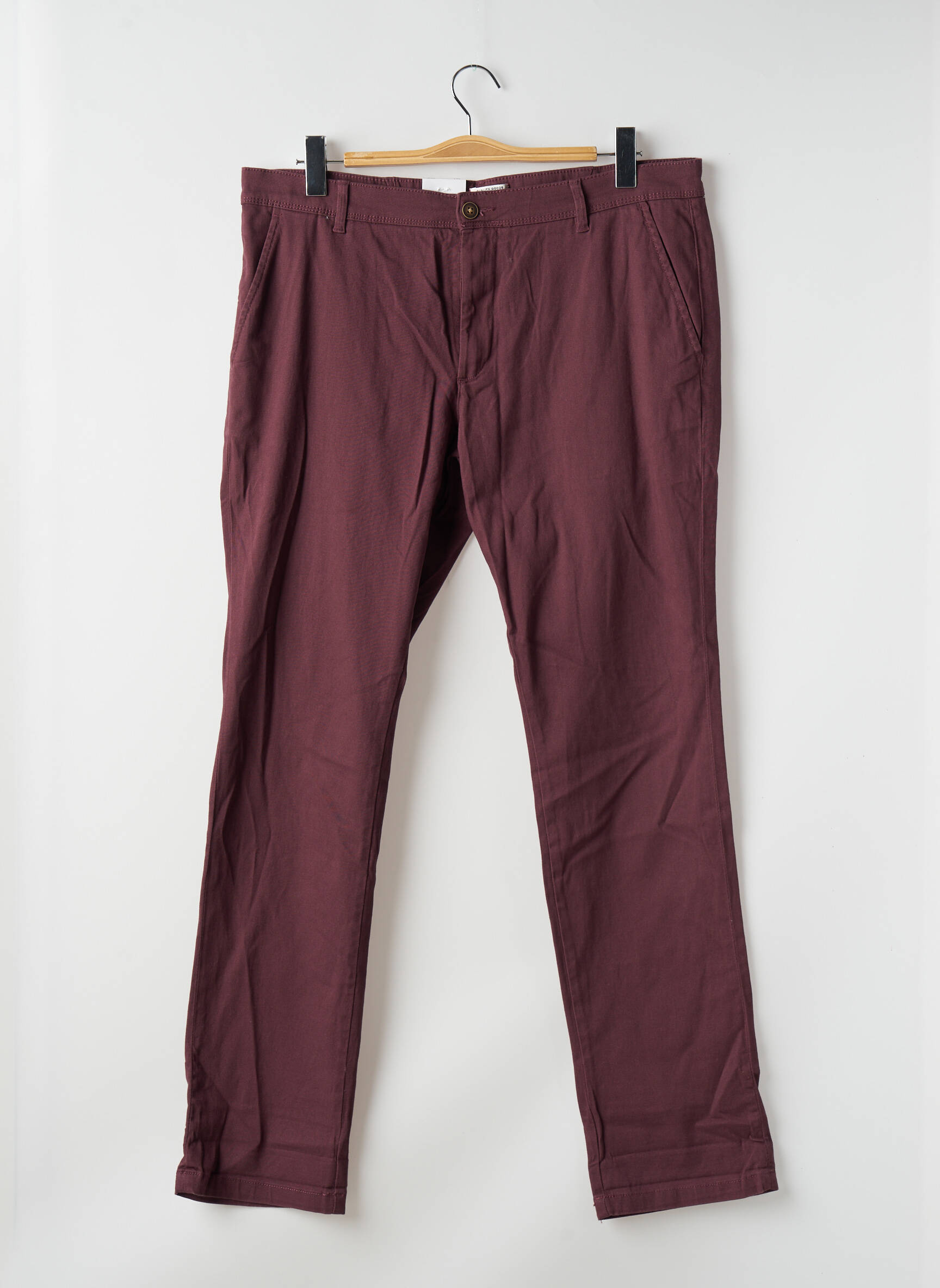 Chino kelnė popelinos audinys, kuris pasižymi lygiu ir tankiu paviršiumi. normala dydis raudona JACK & JONES vyras