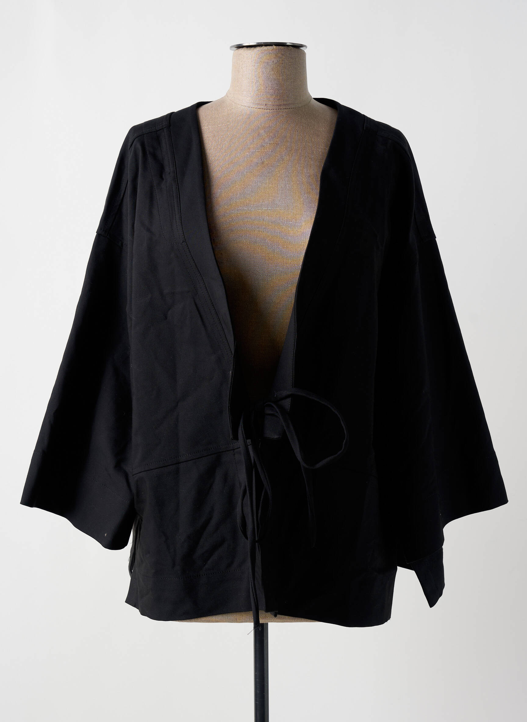Kimono striukė ilgos rankovės juodas DEUX. BY ELINE DE MUNCK moteris