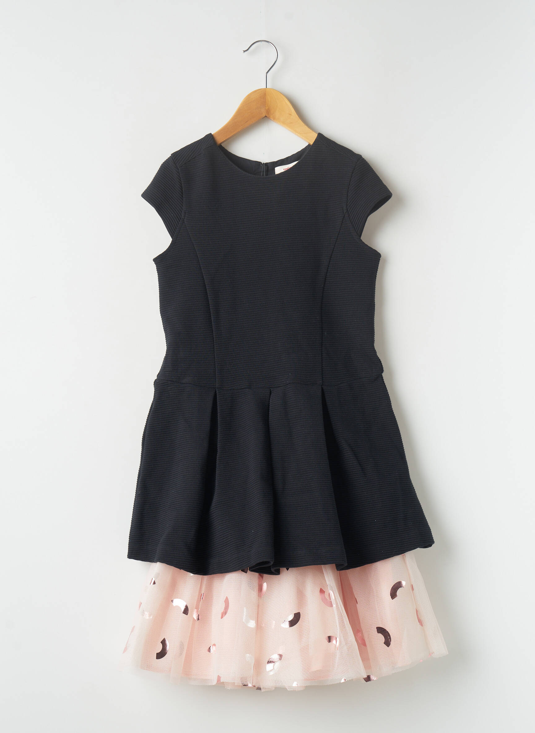 Pusilgių suknelė juodas CATIMINI mergina