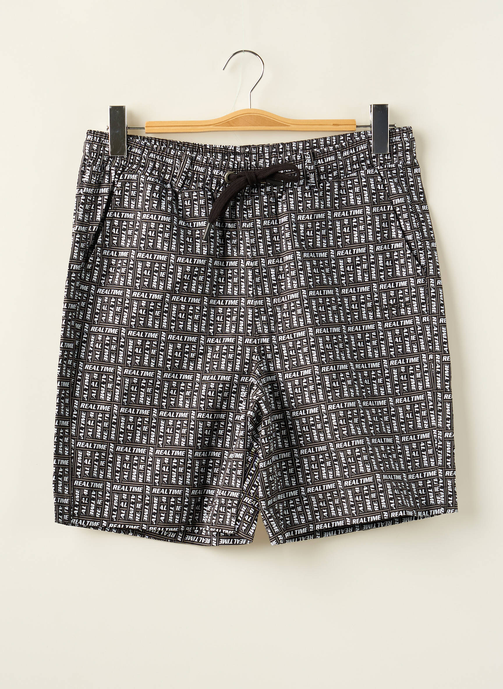 Bermudas juodas DYJCODE BY DENNIS PRAET  vyras