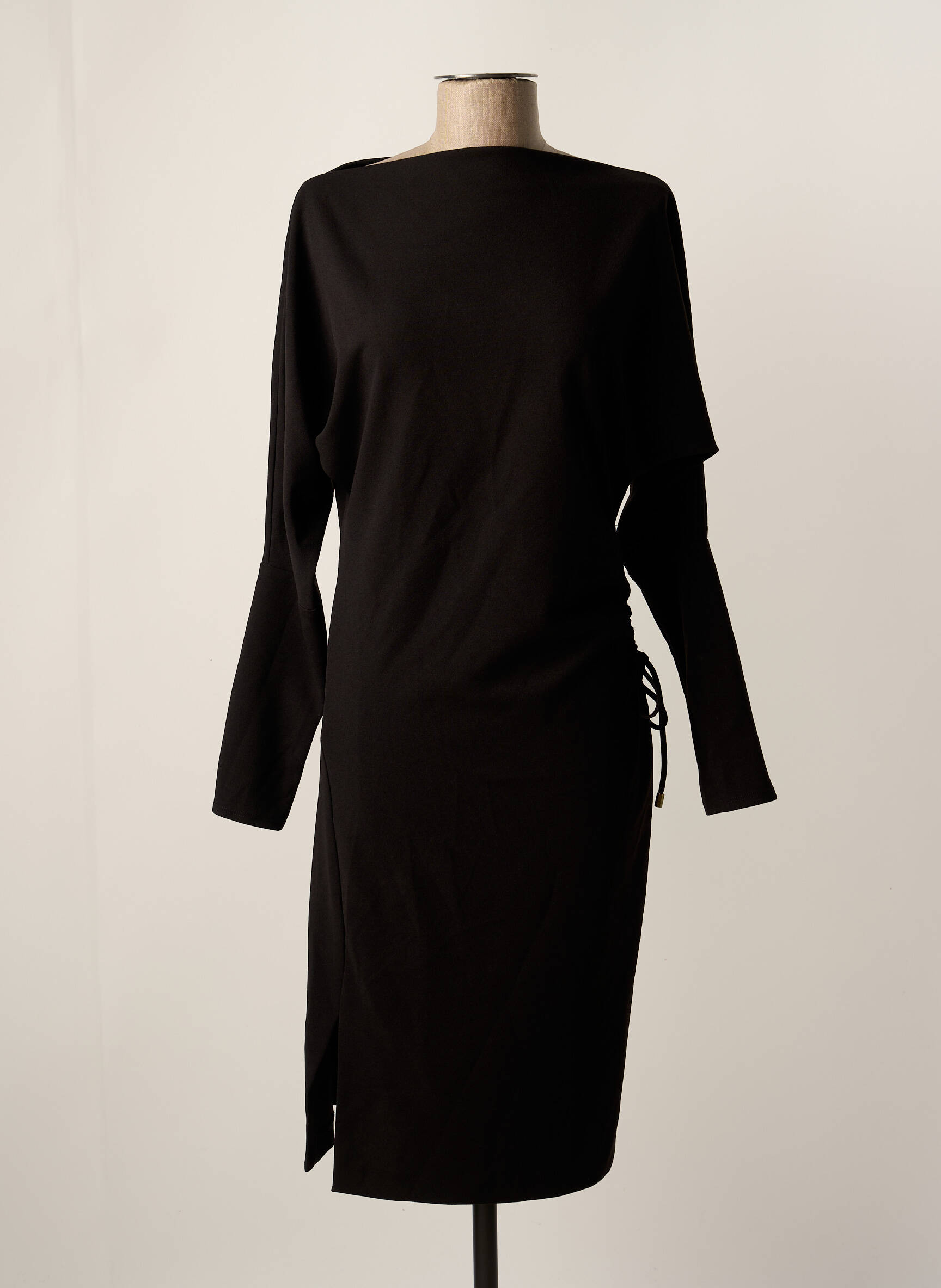 Pusilgių suknelė juodas ASTRID BLACK LABEL moteris