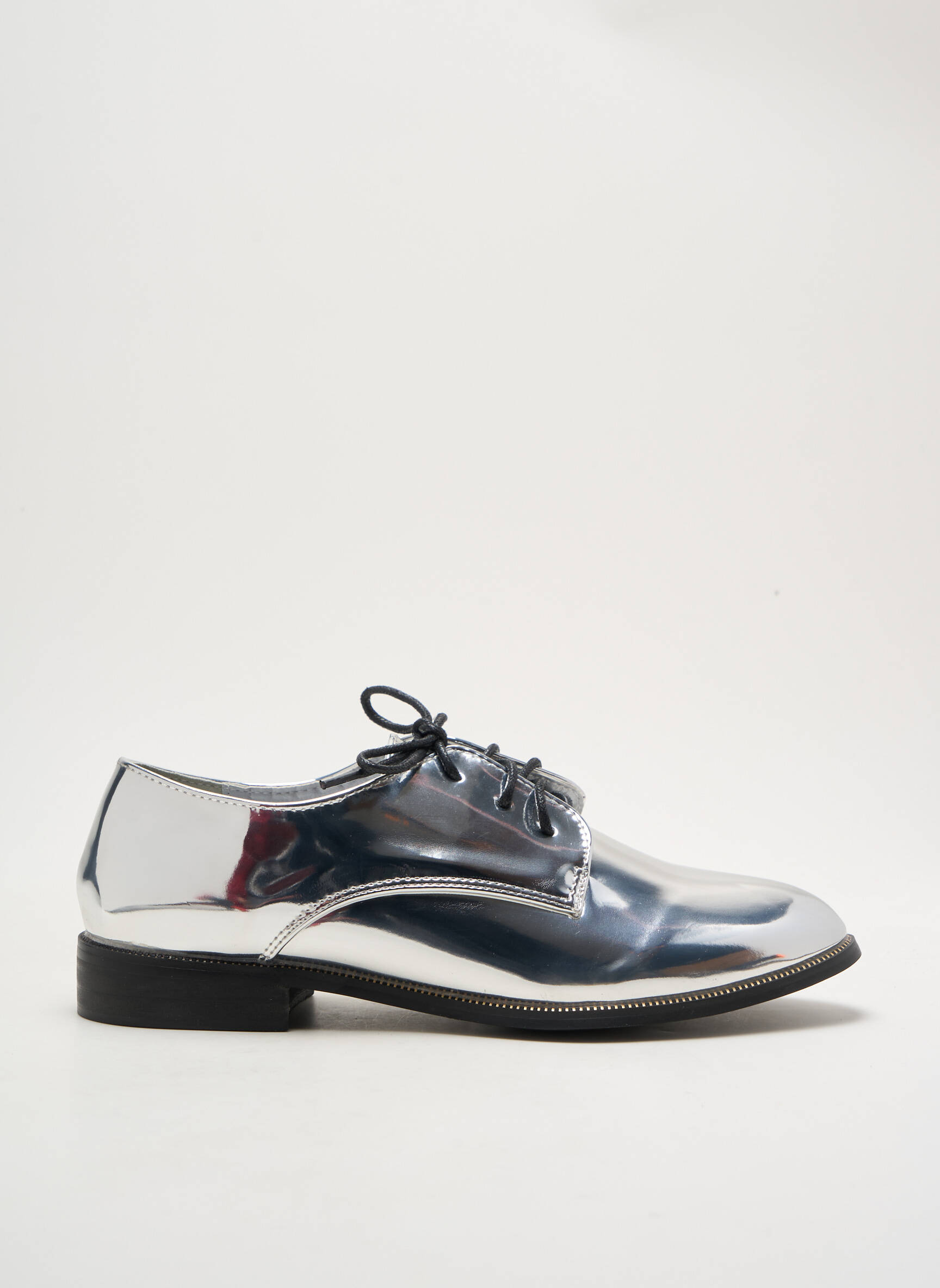 Derbiai lygus medžiaga plokščias kulnas iki 3 cm sidabrinė I LOVE SHOES moteris