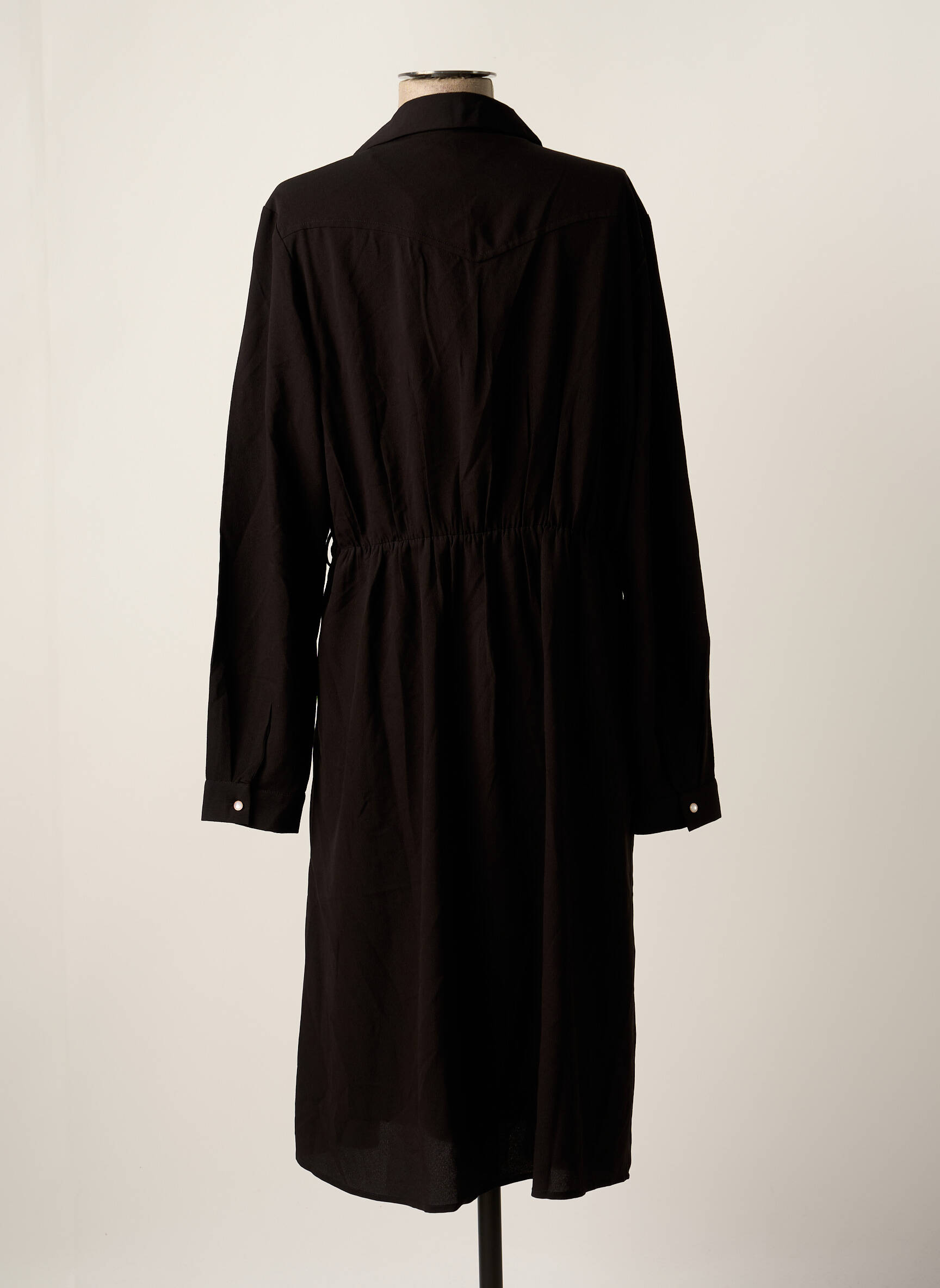 Pusilgių suknelė juodas VERO MODA moteris