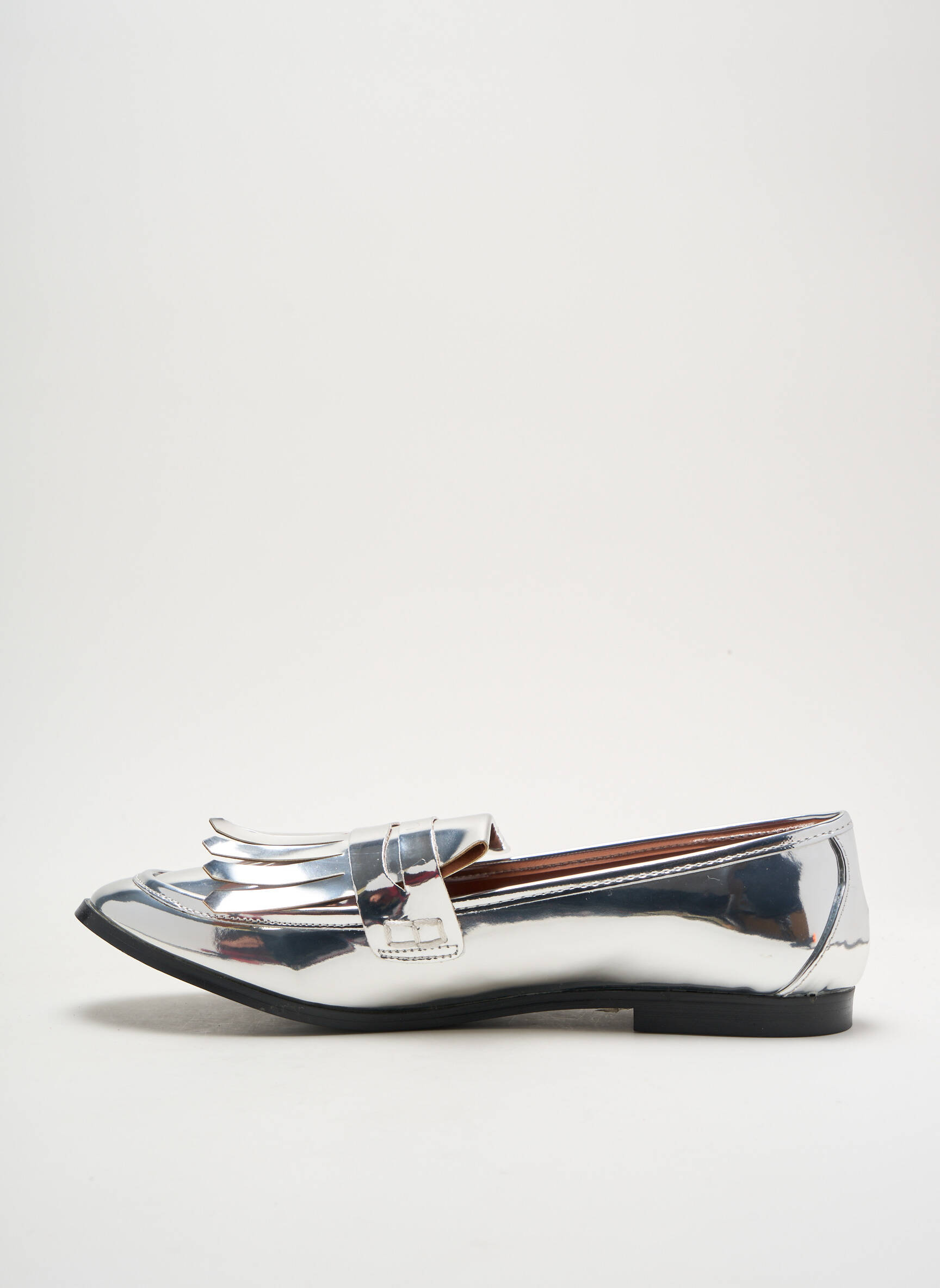 Mokasīnai lygus medžiaga plokščias kulnas iki 3 cm sidabrinė I LOVE SHOES moteris