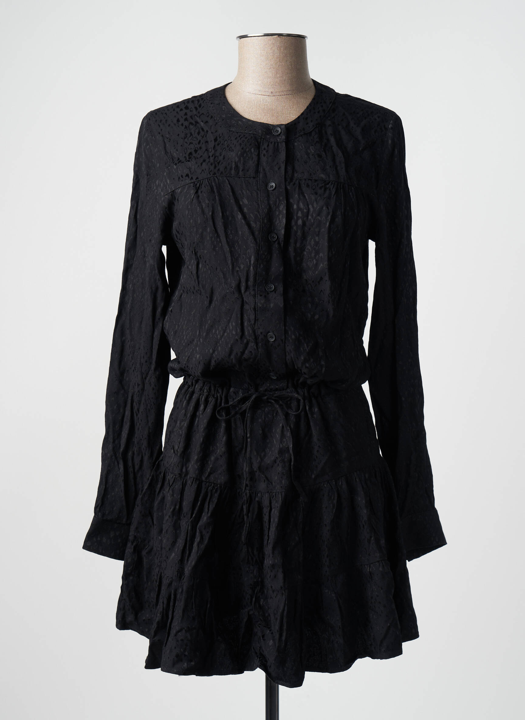 Pusilgių suknelė juodas ASTRID BLACK LABEL moteris