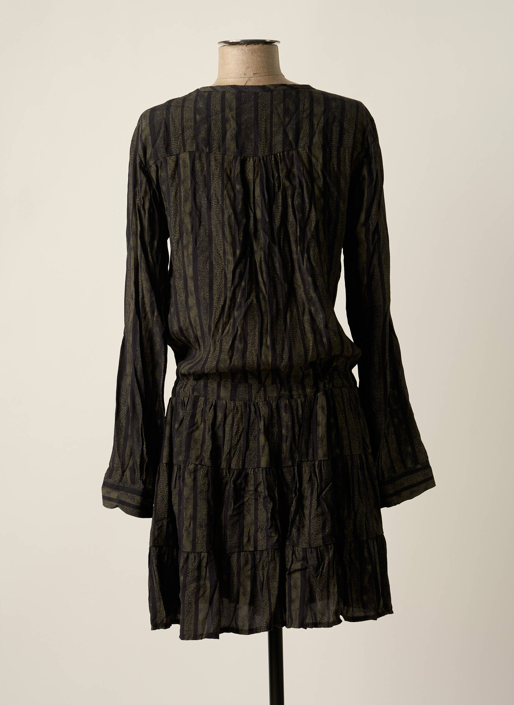 Pusilgių suknelė žalias ASTRID BLACK LABEL moteris