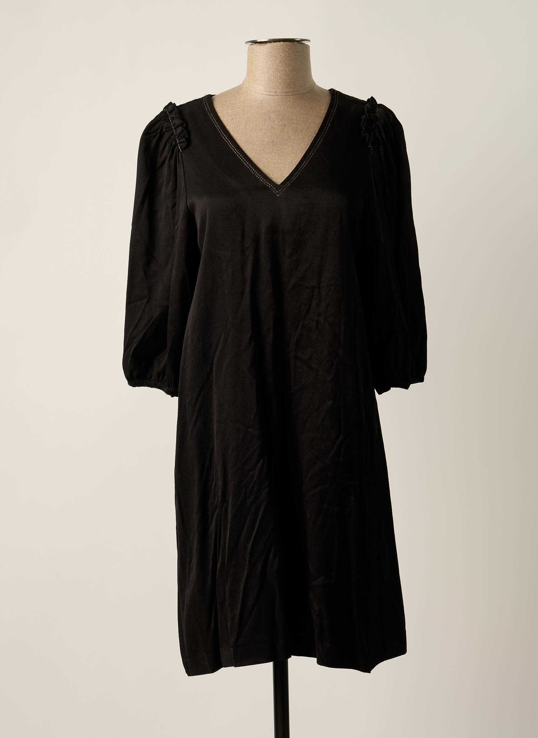 Pusilgių suknelė juodas ASTRID BLACK LABEL moteris