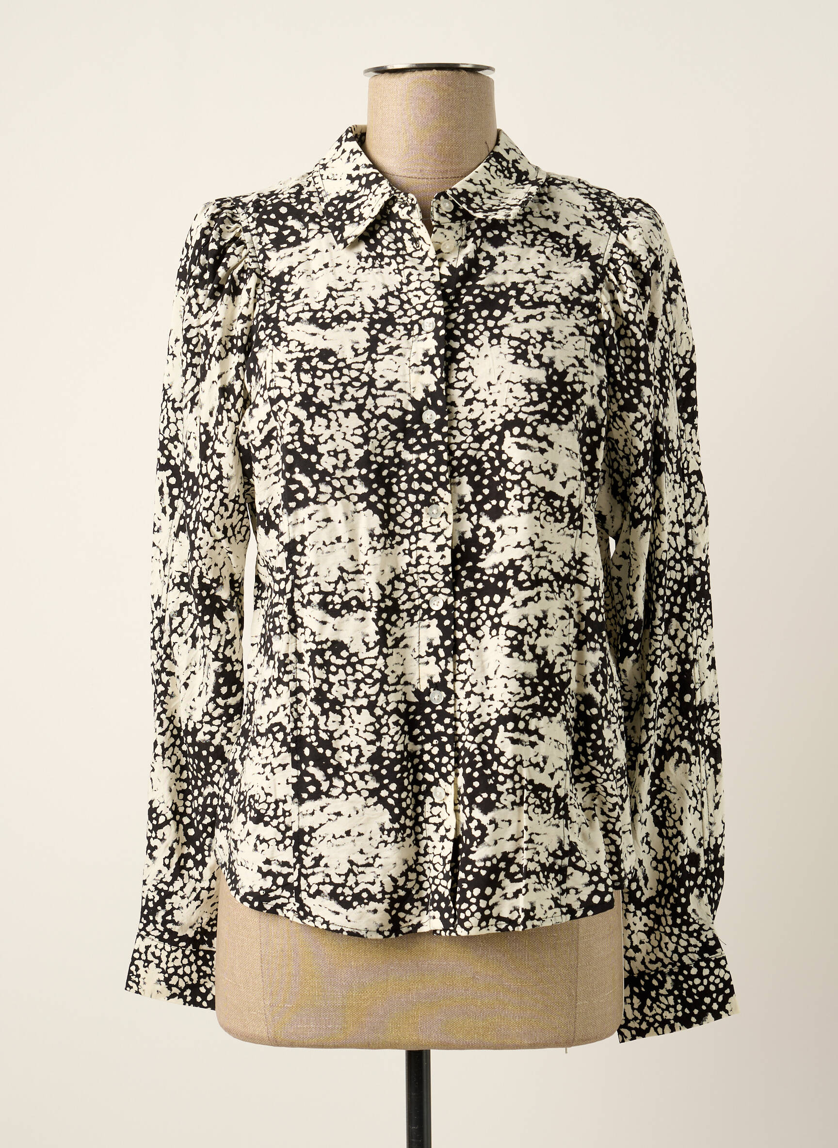 Moteriškas marškinys juodas VERO MODA moteris