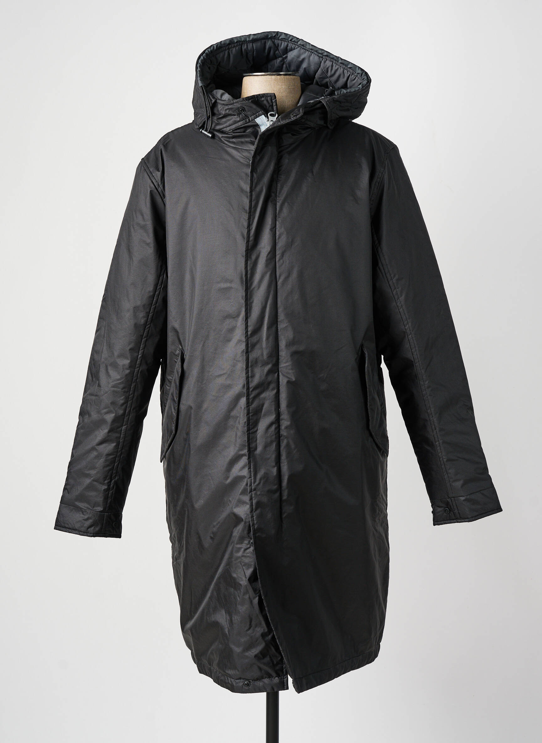 Parka juodas SHU vyras