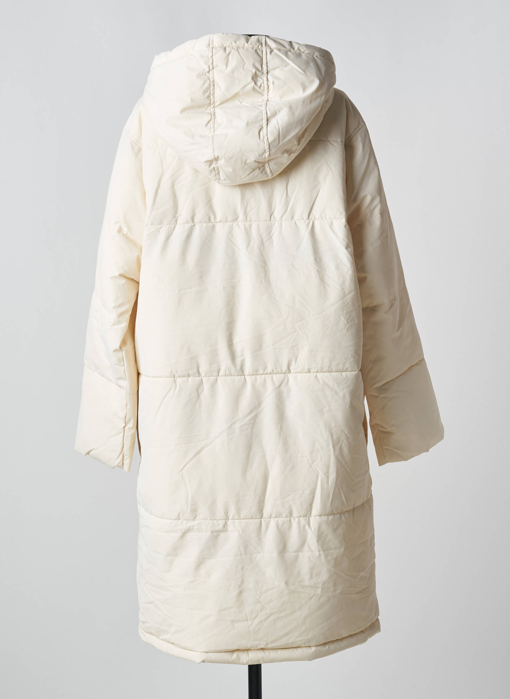 Pūkinė striukė bežinis VERO MODA moteris