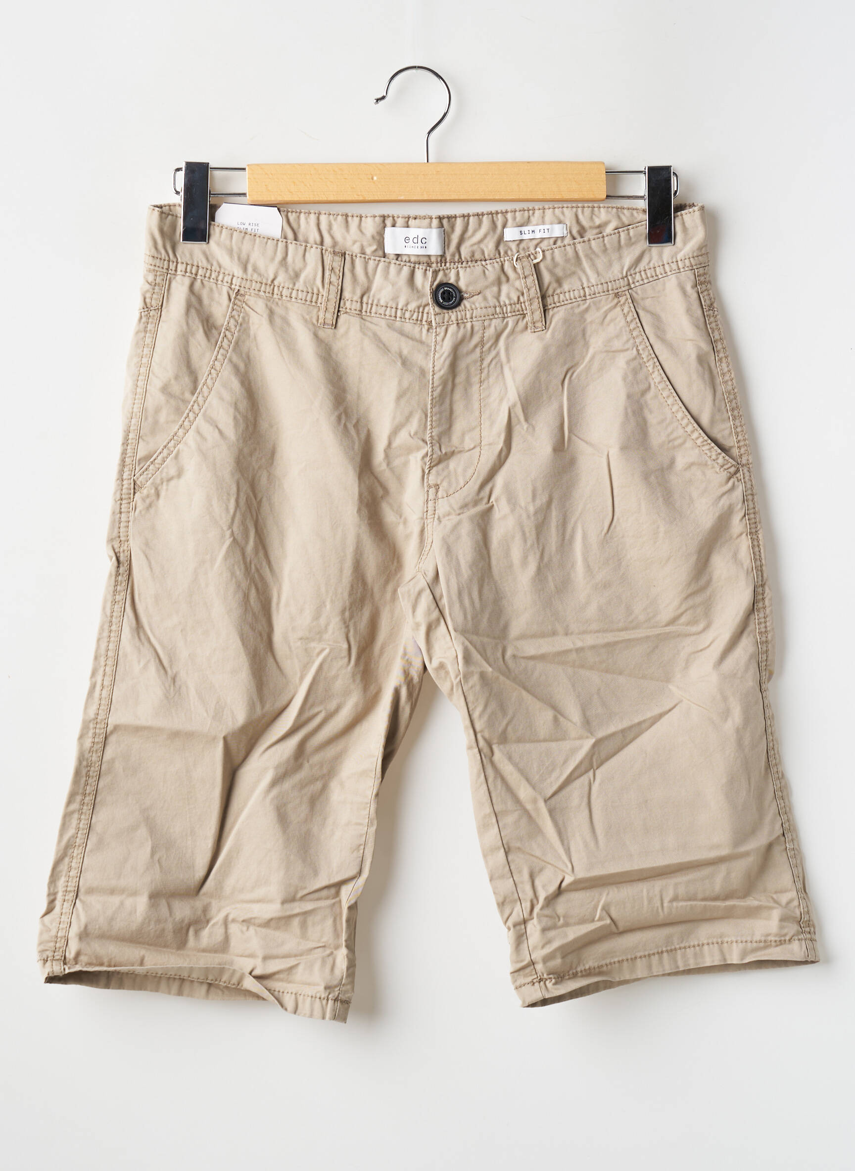 Bermudas bežinis EDC vyras