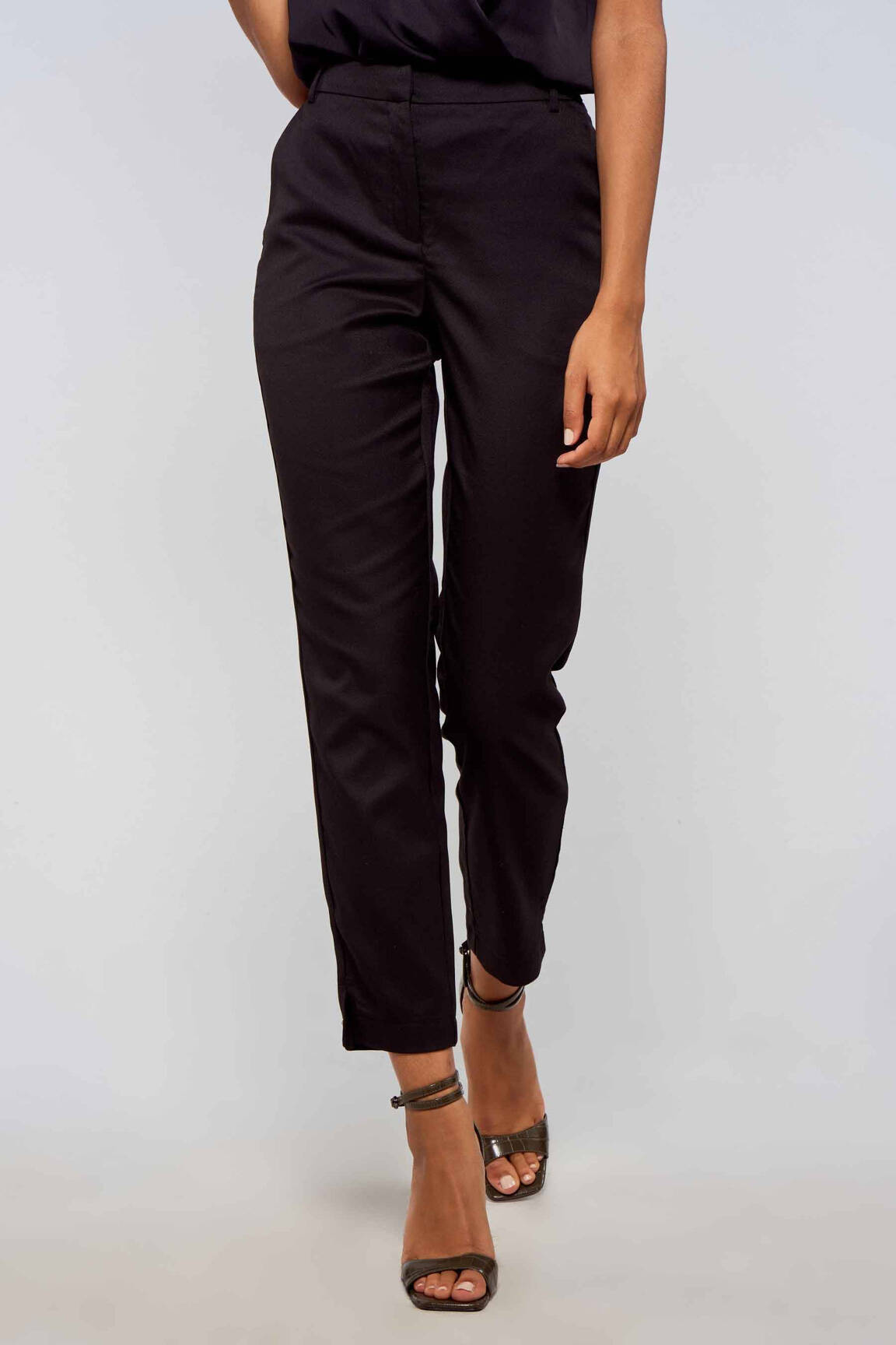 Chino kelnė juodas VERO MODA moteris