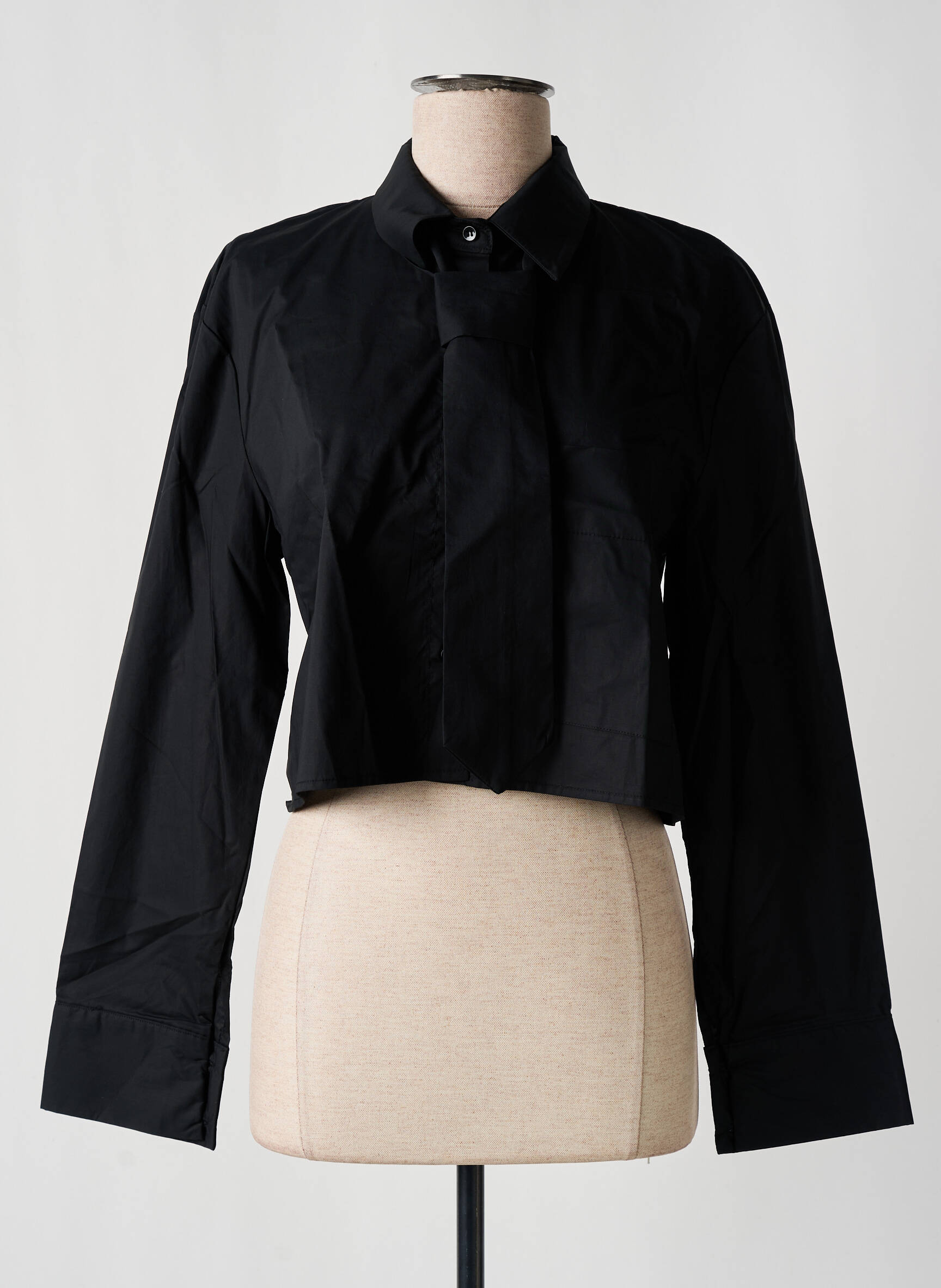 Moteriškas marškinys tiesi kirpimas ilgos rankovės juodas NINETTE moteris