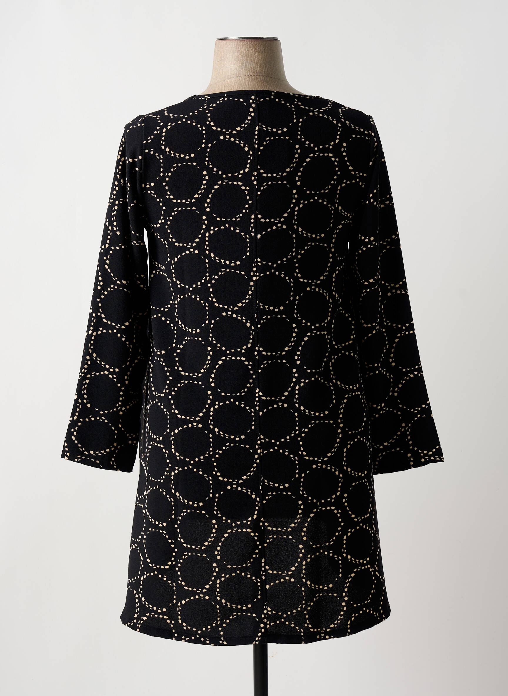 Pusilgių suknelė sklandi forma ilgos rankovės juodas G!OZE moteris