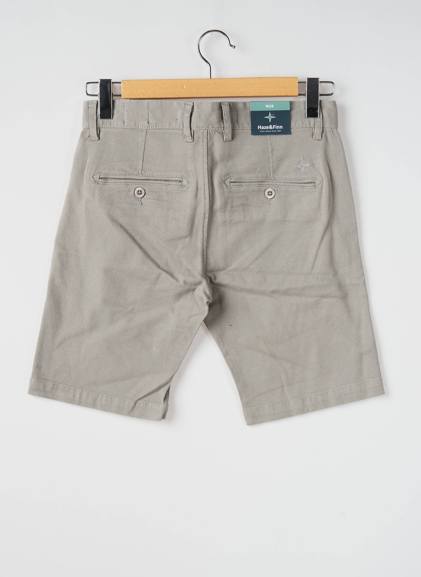 Bermudas tamprumas normala dydis pilka HAZE&FINN vyras