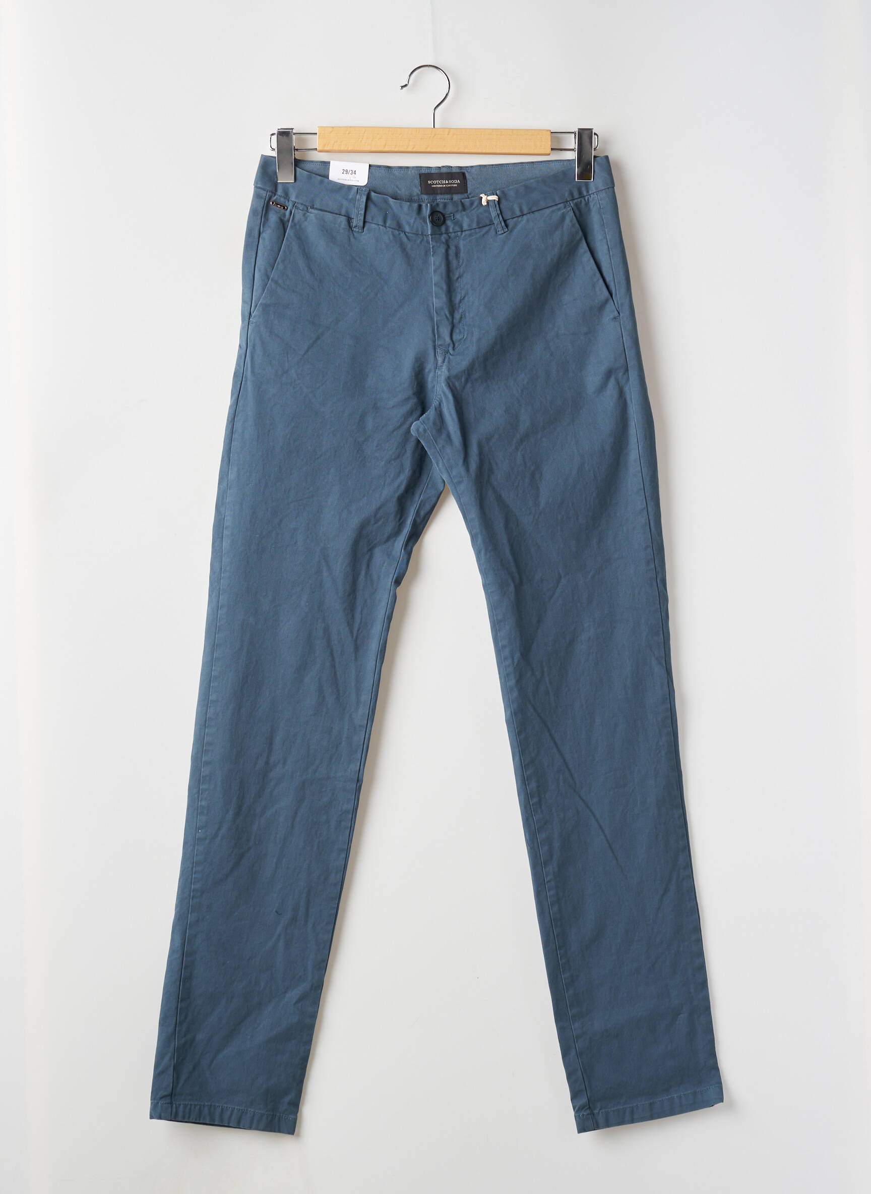 Chino kelnė popelinos audinys, kuris pasižymi lygiu ir tankiu paviršiumi. normala dydis mėlyna SCOTCH & SODA vyras