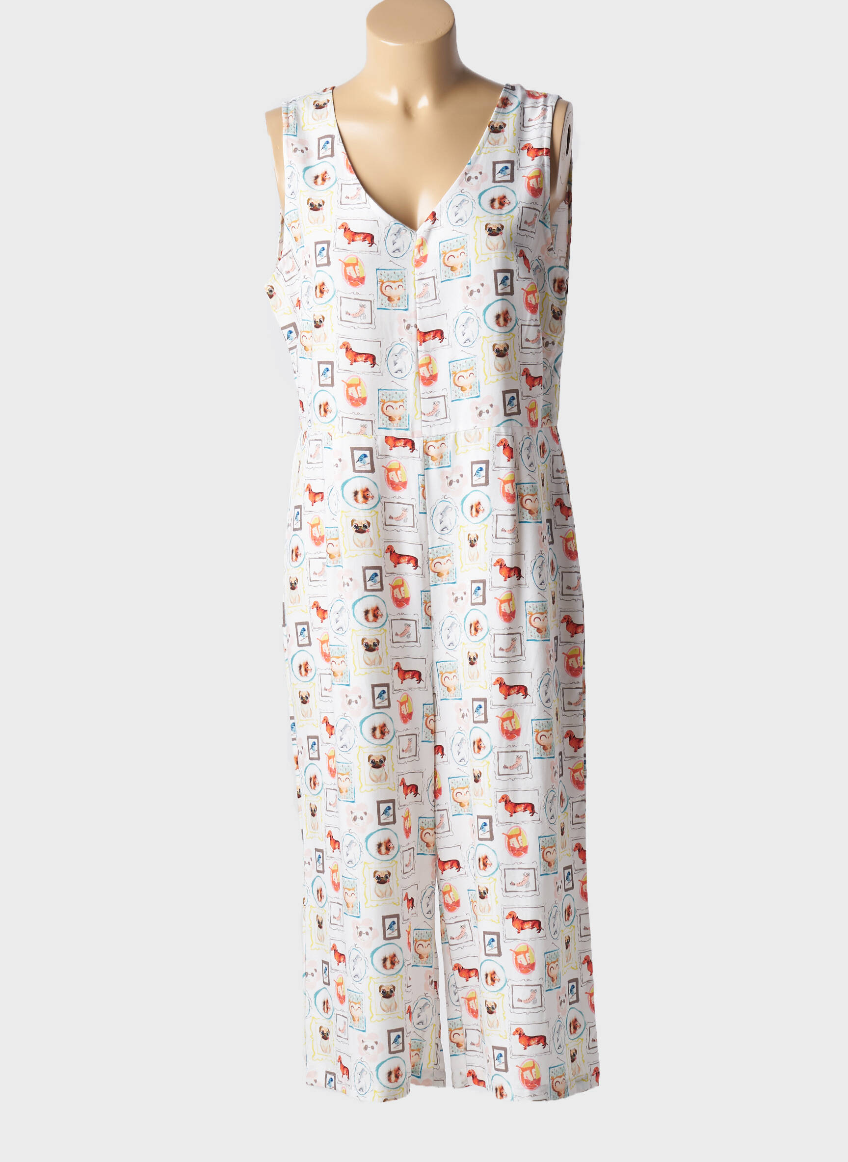 Kombinezonas užtrauktukas gale be rankų baltas MD'M moteris