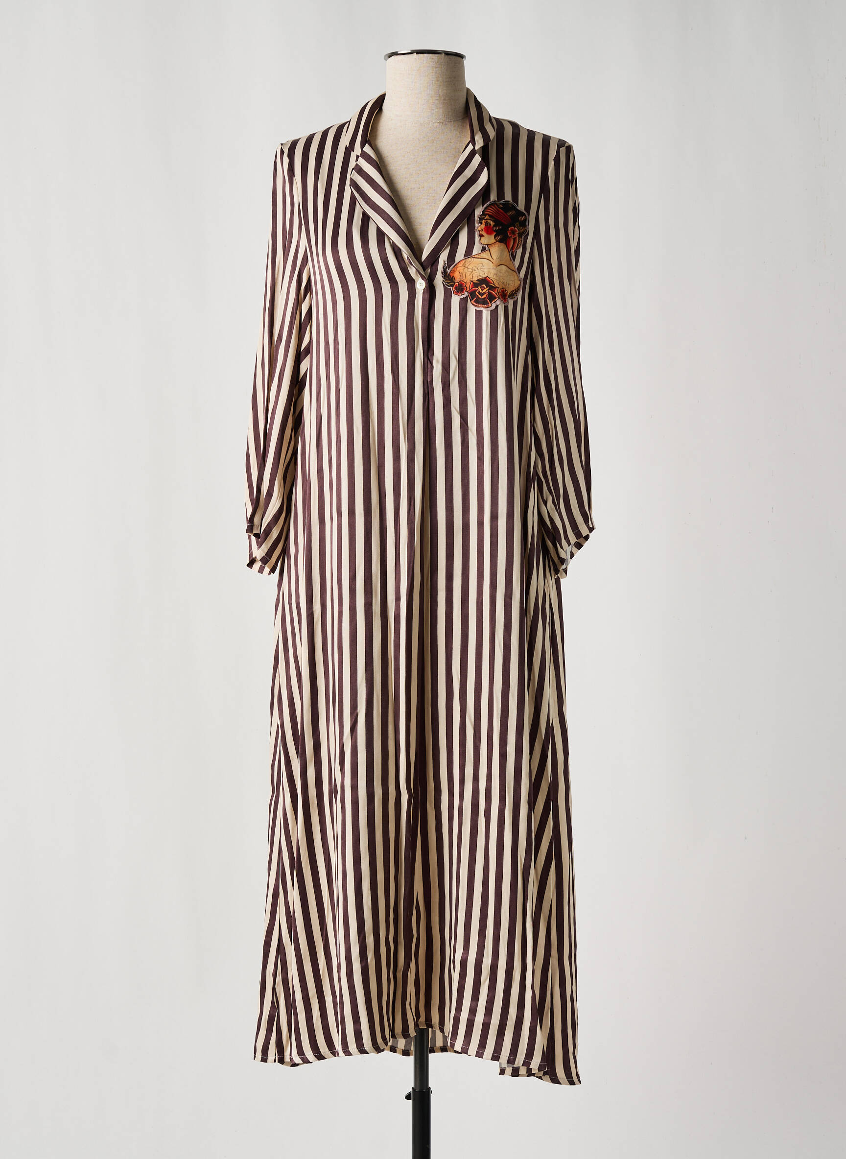 Pusilgių suknelė sklandi forma ilgos rankovės violetinis SHIRTAPORTER moteris