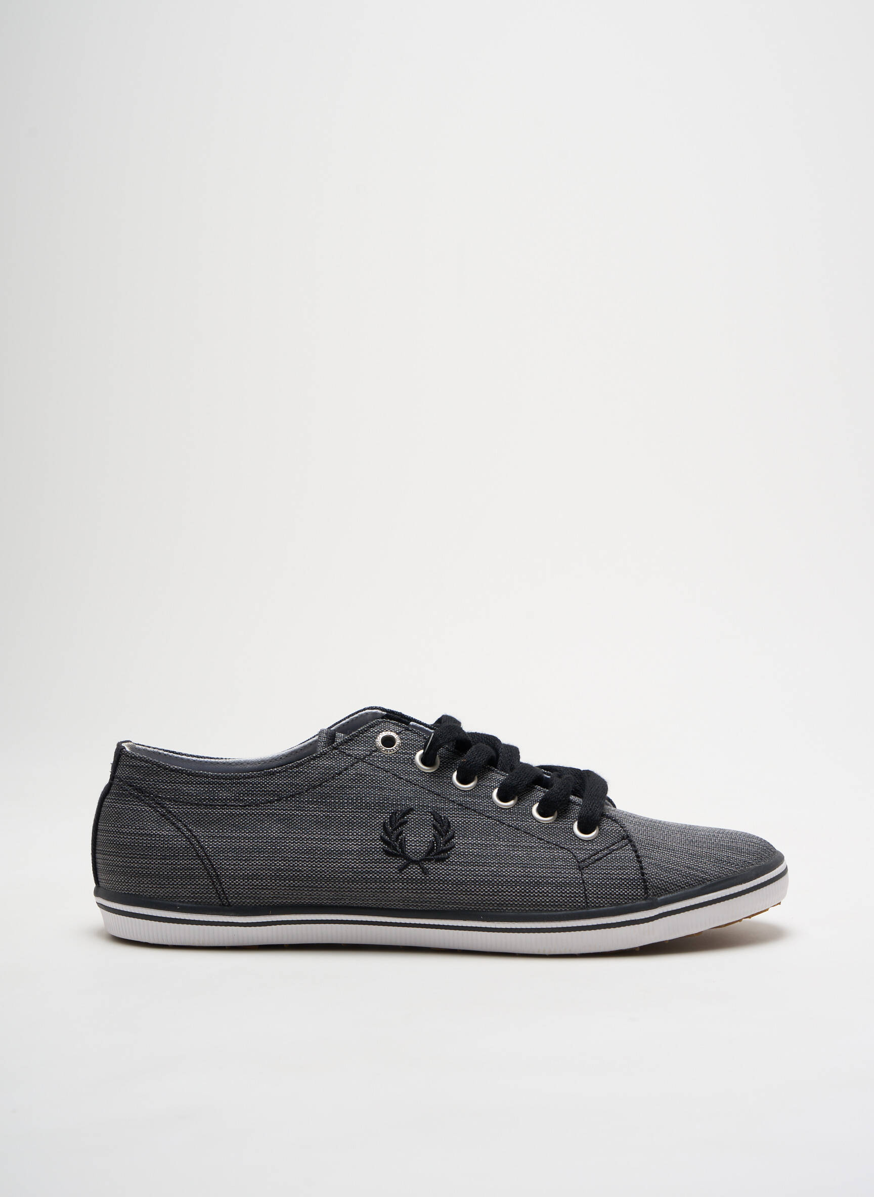 Bėgimo bateliai apvalus mygtukas apvalus mygtukas juodas FRED PERRY vyras