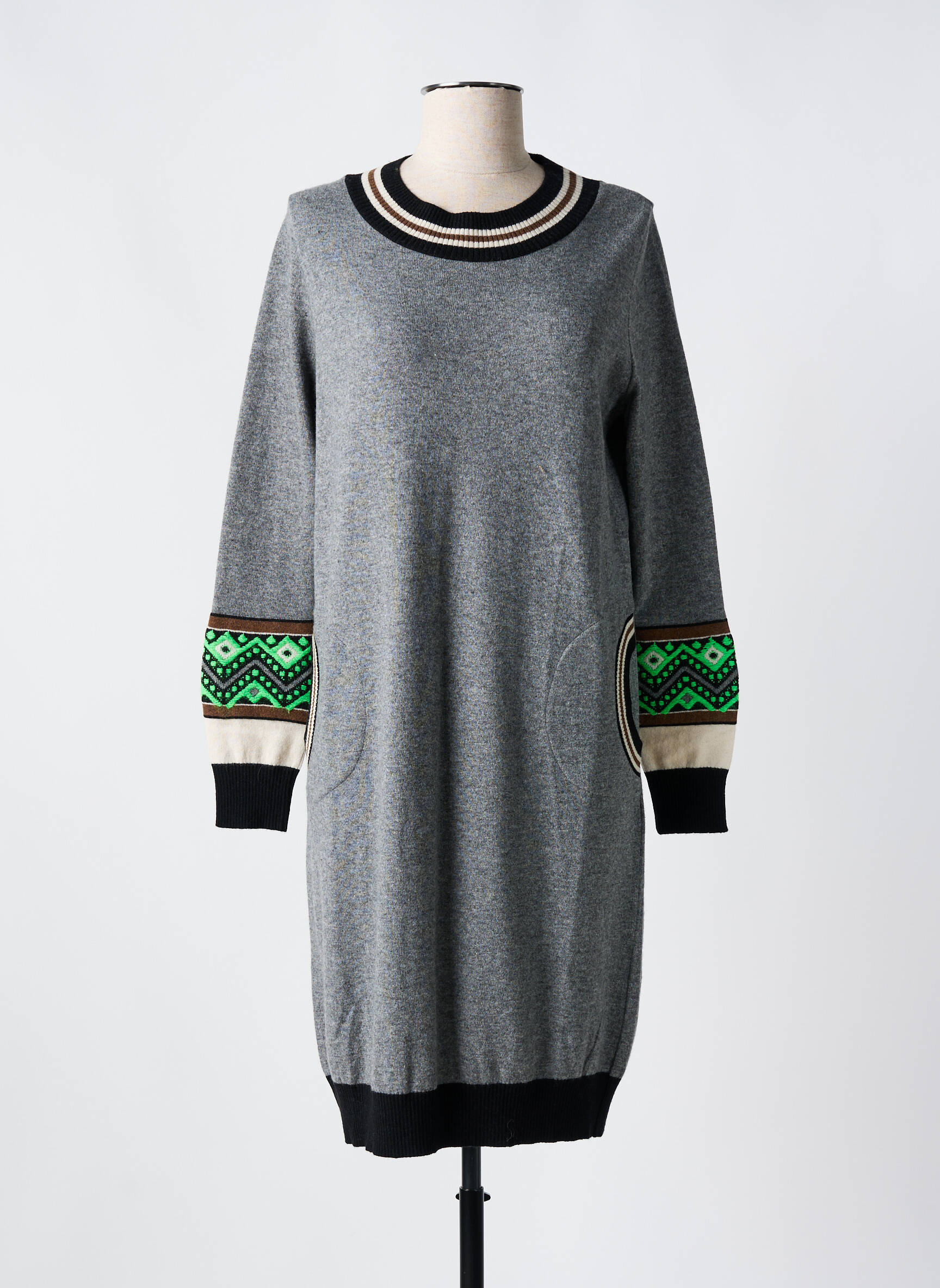 Megztinė suknelė apatinė dalis siaura ilgos rankovės pilka TRICOT CHIC moteris