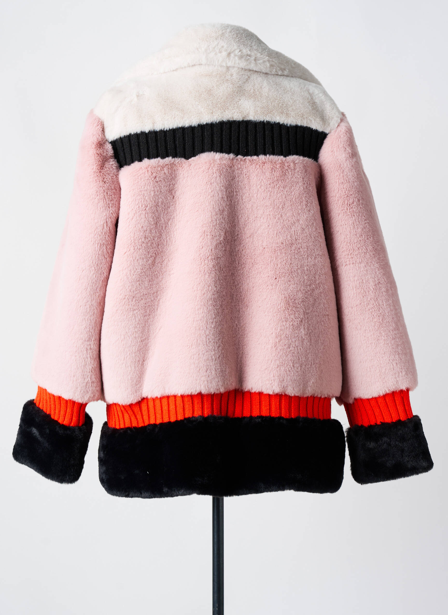 Trumpas paltas kišenės be gobtuvų rožinė TRICOT CHIC moteris