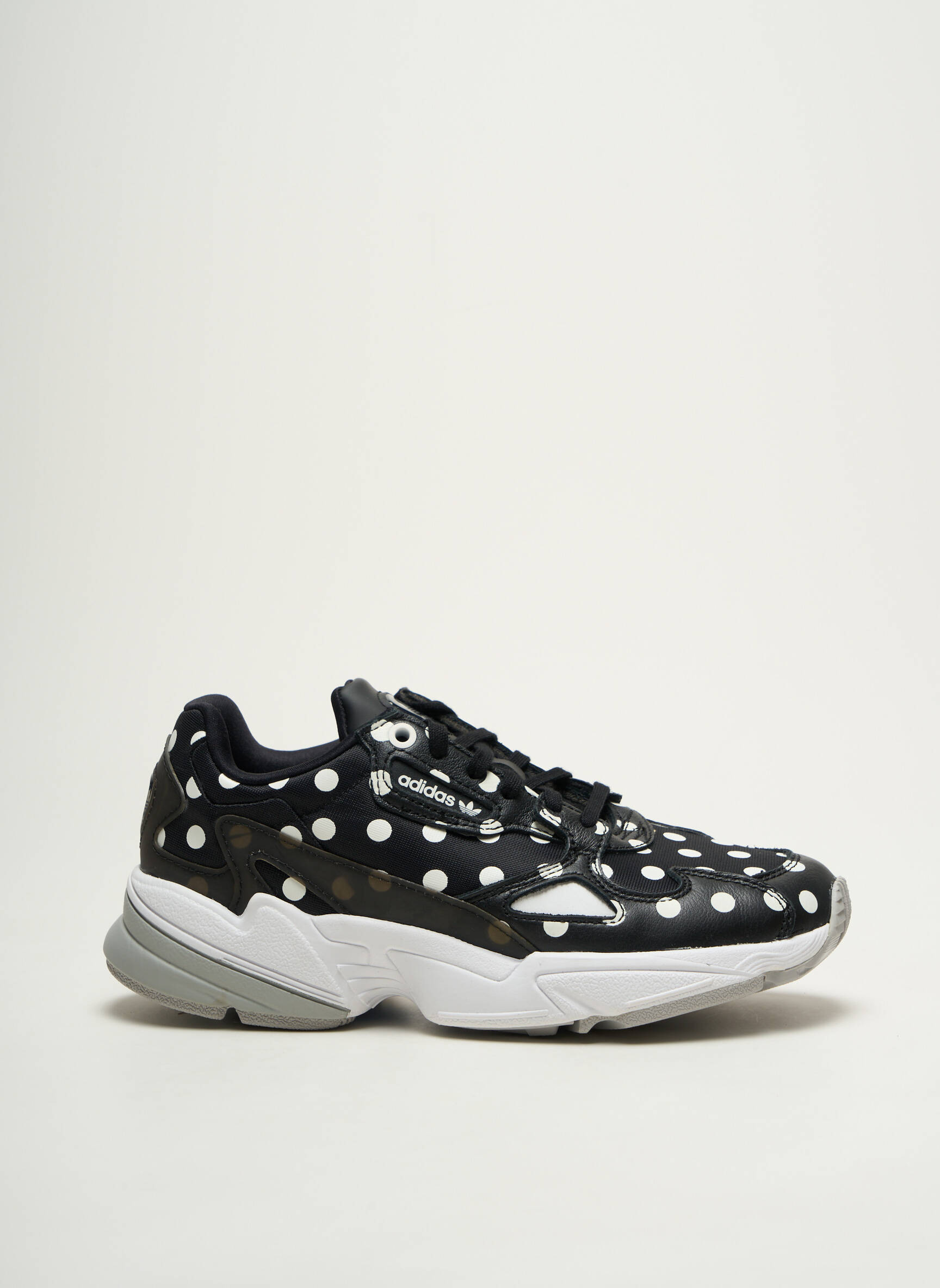 Bėgimo bateliai lygus medžiaga kulnas nuo 4 iki 6 cm juodas ADIDAS moteris