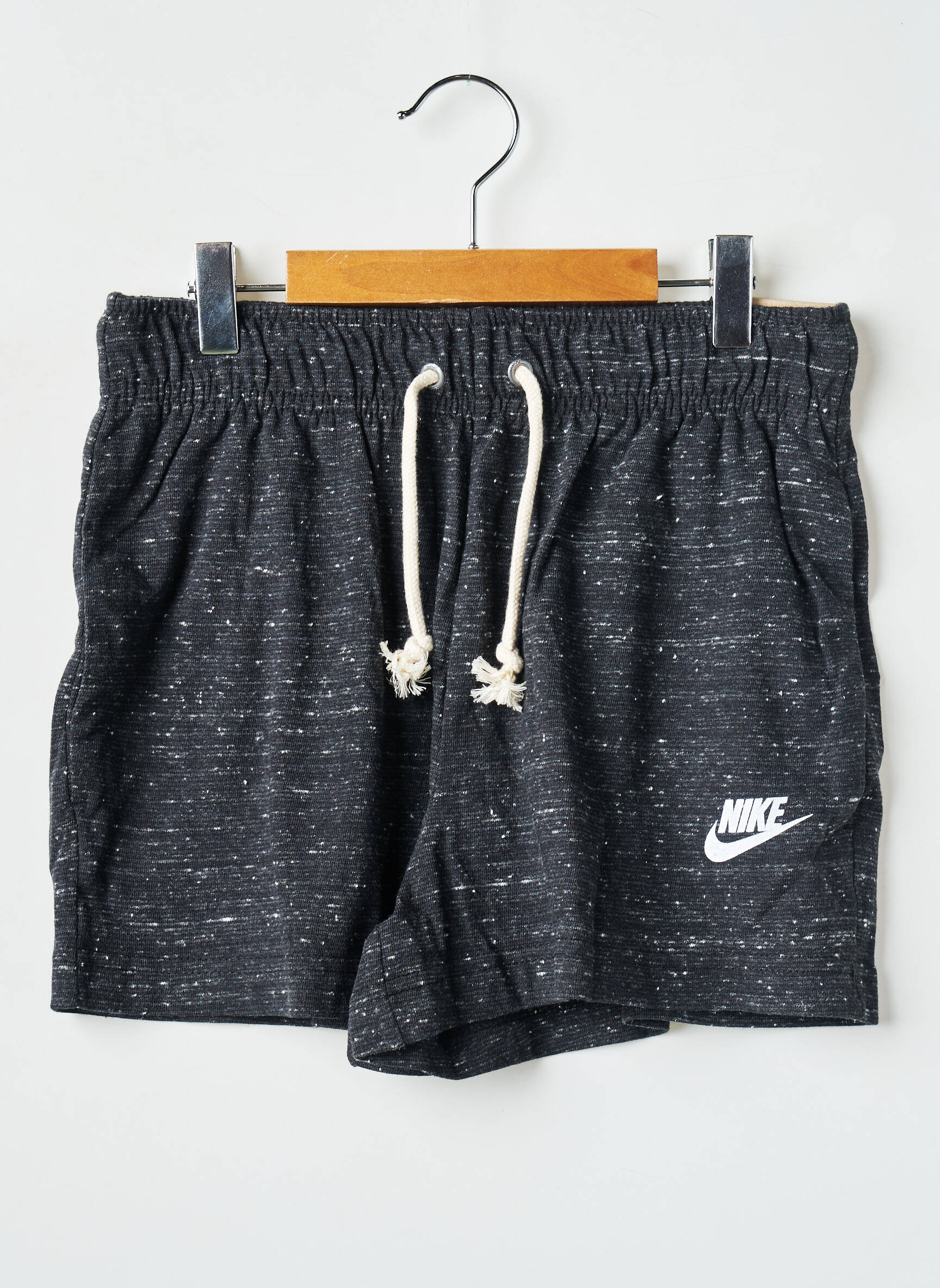 Šortas normala dydis normala dydis pilka NIKE moteris