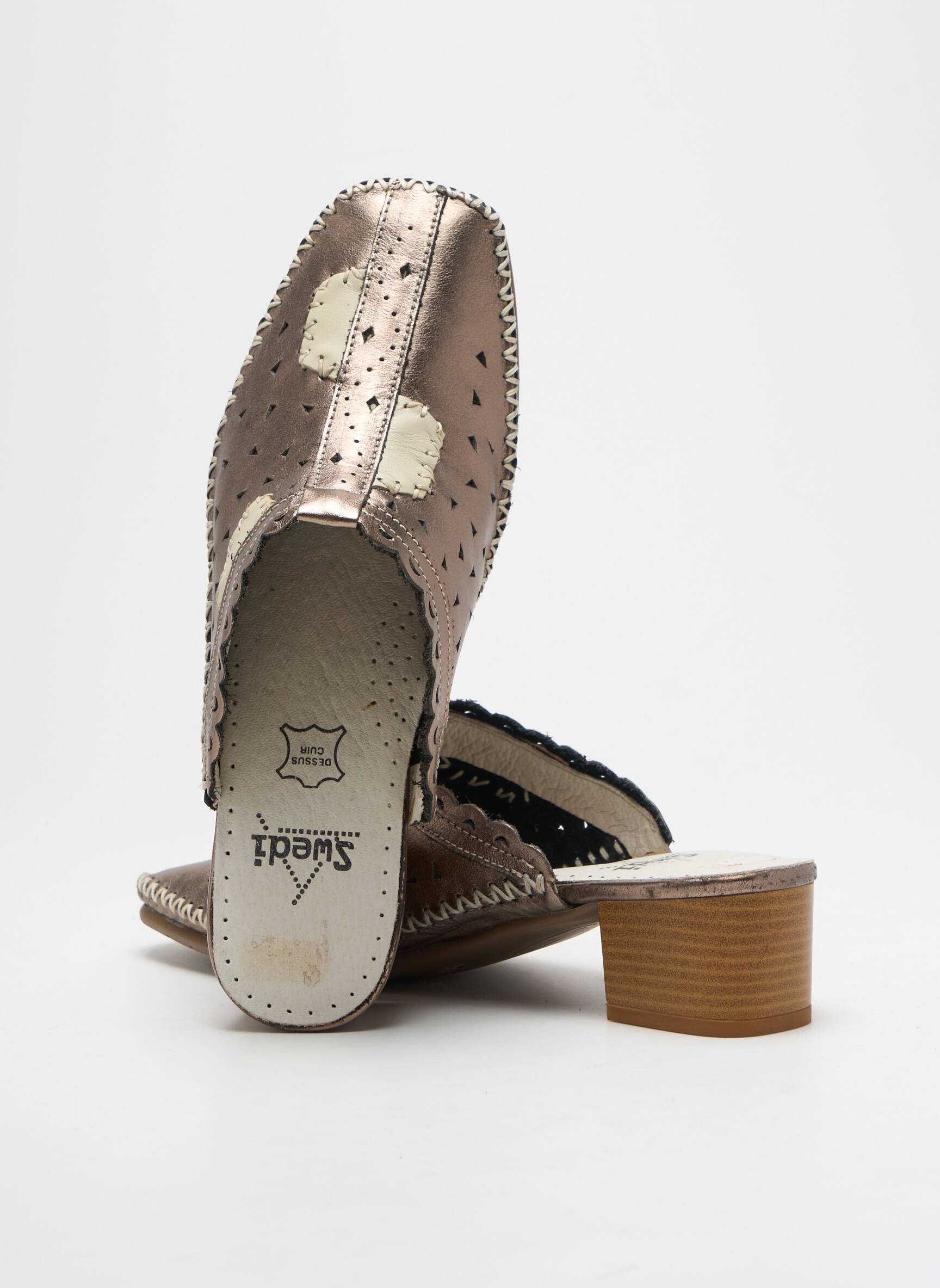 Mule/sabotai lygus audinys kulnas nuo 4 iki 6 cm rudas SWEDI moteris
