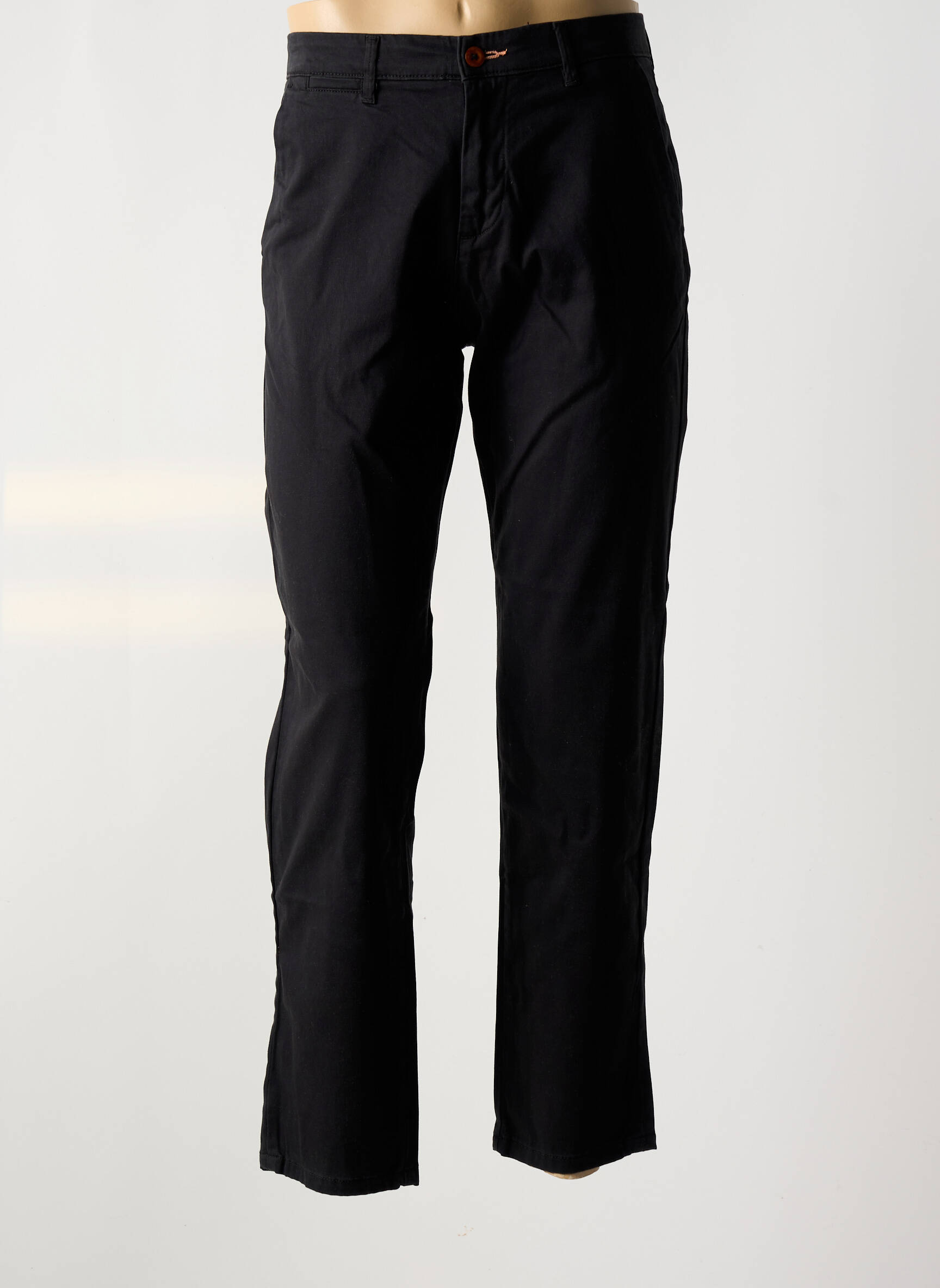 Chino kelnė popelinos audinys, kuris pasižymi lygiu ir tankiu paviršiumi. maža dydžio juodas JACK & JONES vyras