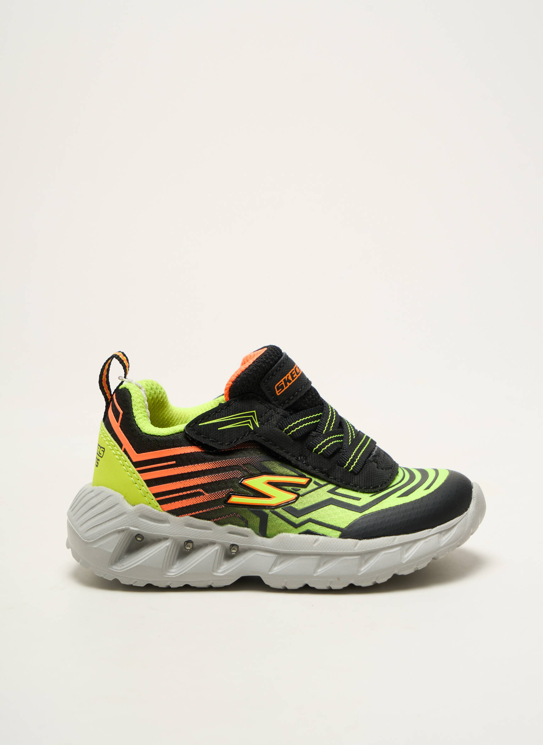 Bėgimo bateliai spauda apvalus mygtukas juodas SKECHERS berniukas