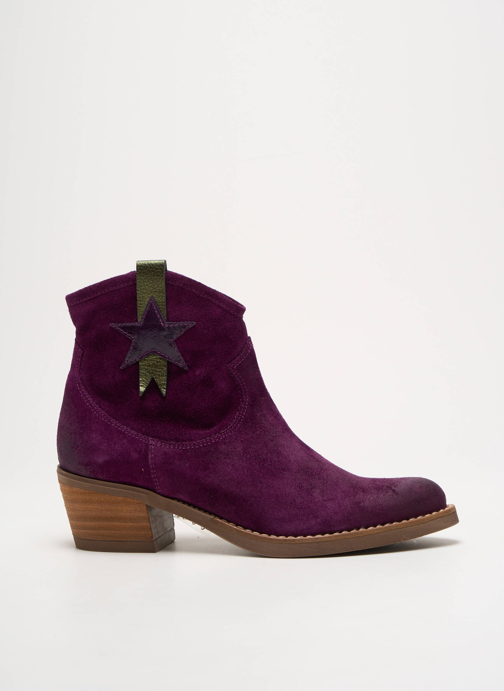Batai/botai aštrus galas kulnas nuo 4 iki 6 cm violetinis MKD moteris