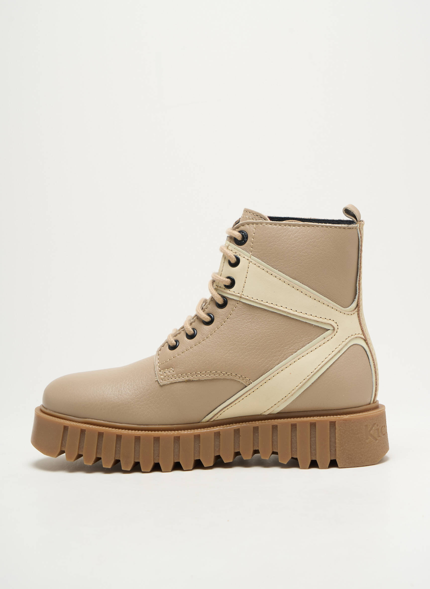 Batai/botai lygus audinys kulnas nuo 4 iki 6 cm bežinis KICKERS moteris