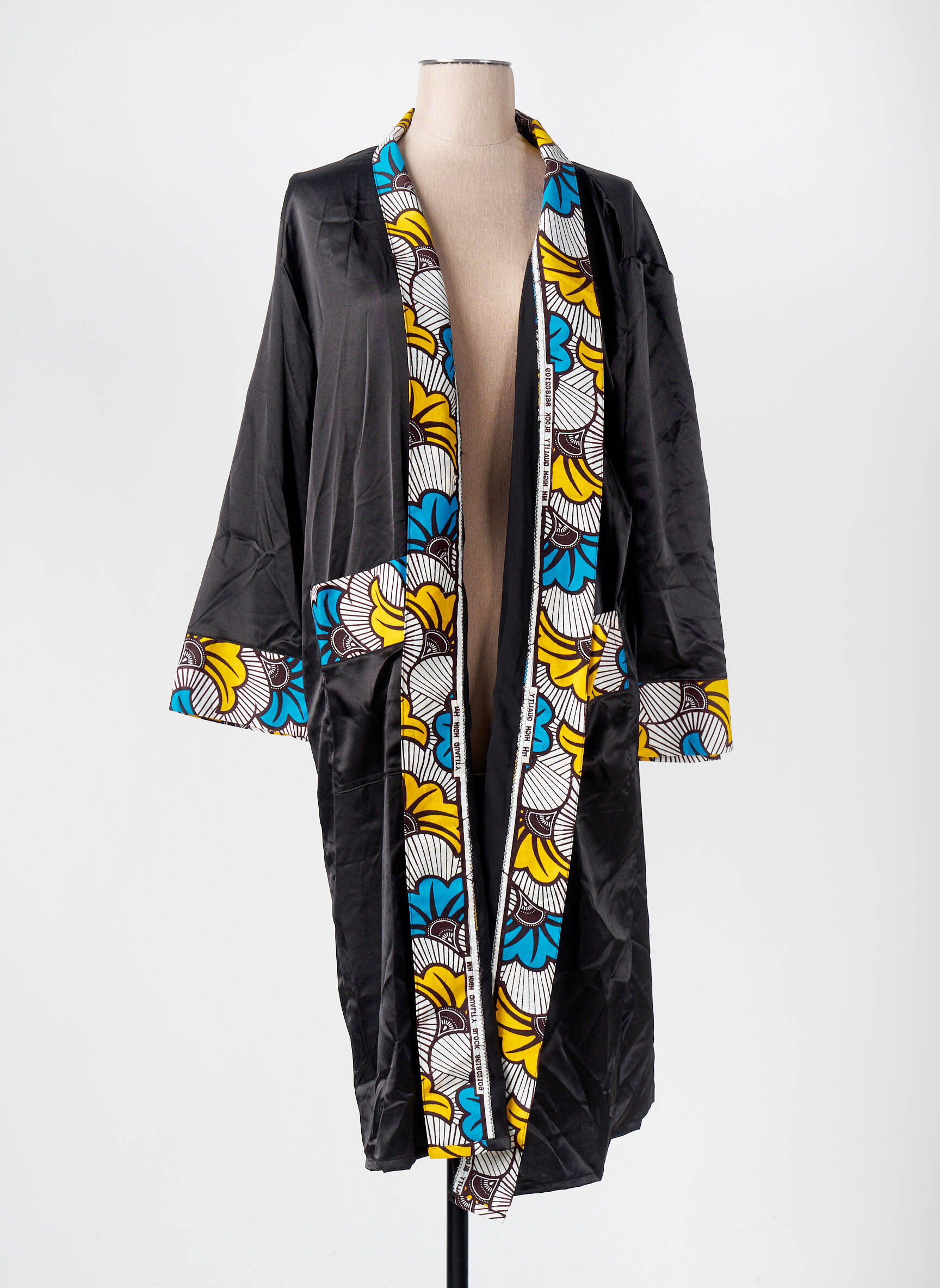 Kimono striukė col v juodas NIKA moteris