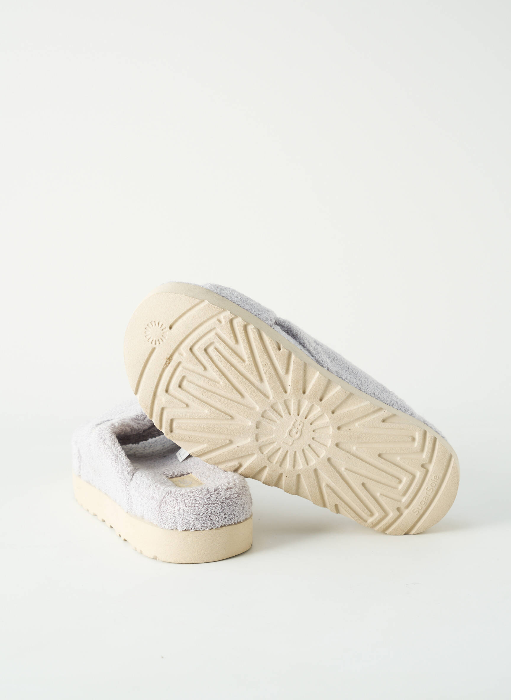 Mule/sabotai atvira pabaiga kulnas nuo 4 iki 6 cm pilka UGG moteris
