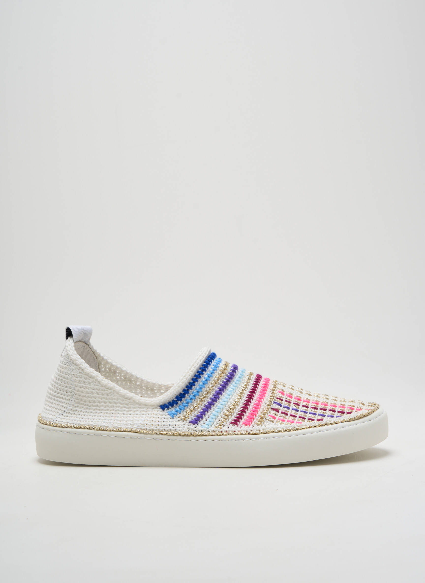Slip-on batai apvalus mygtukas plokščias kulnas iki 3 cm baltas AMROSE moteris