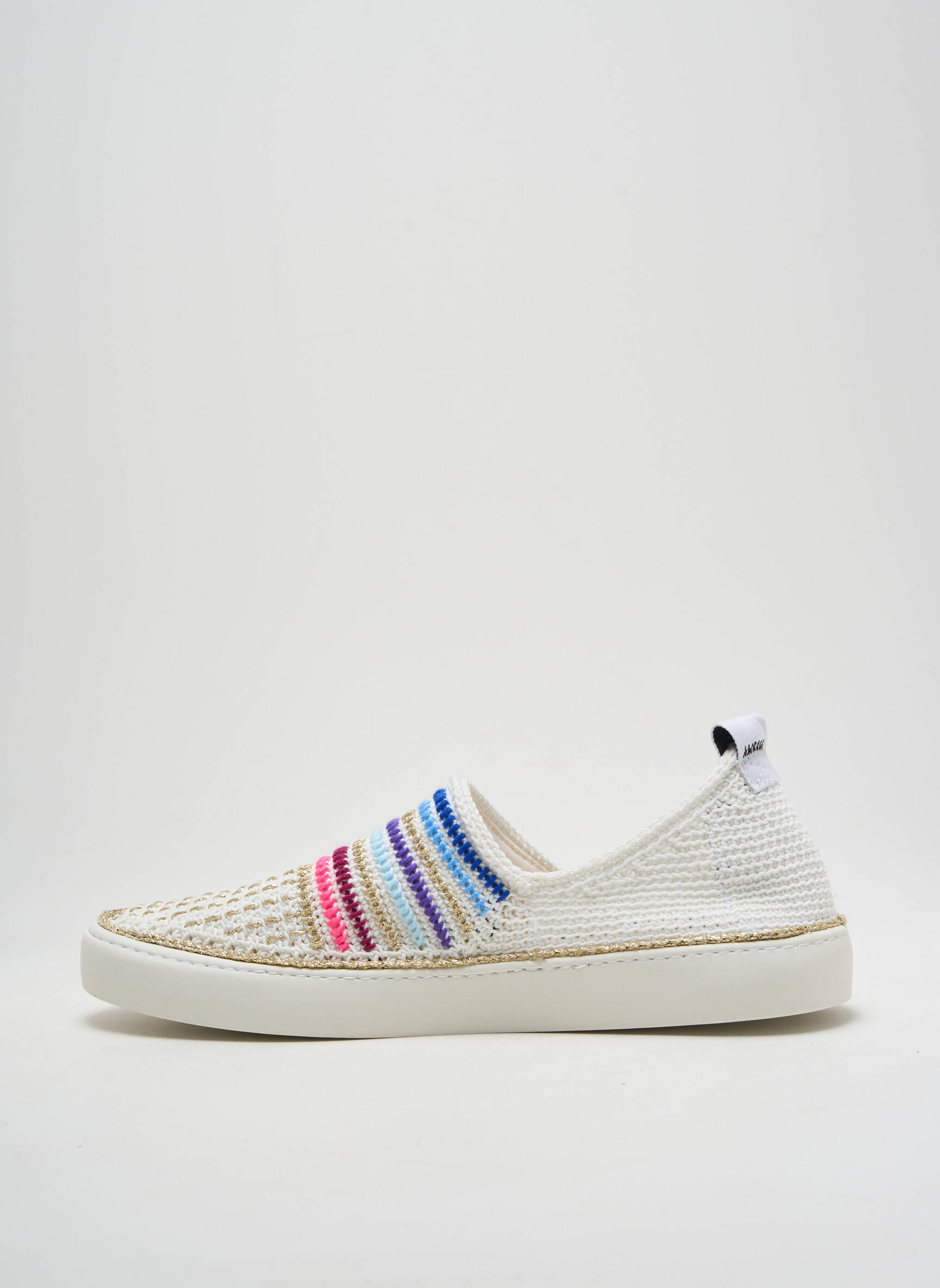 Slip-on batai apvalus mygtukas plokščias kulnas iki 3 cm baltas AMROSE moteris
