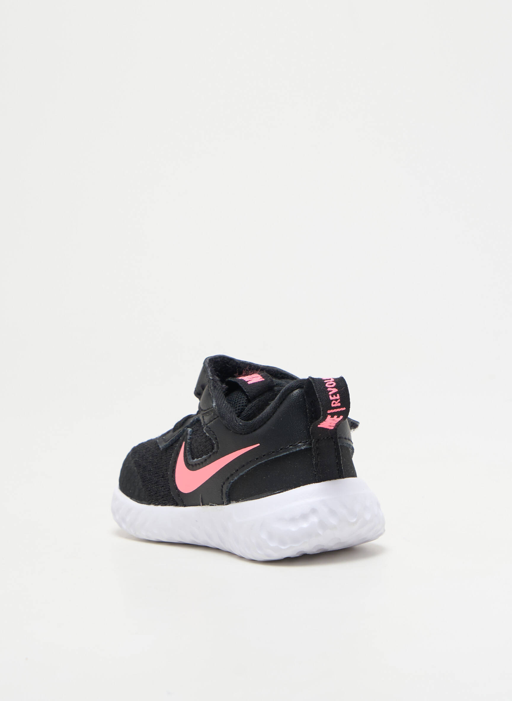 Bėgimo bateliai velcro užsegimas apvalus mygtukas juodas NIKE mergina