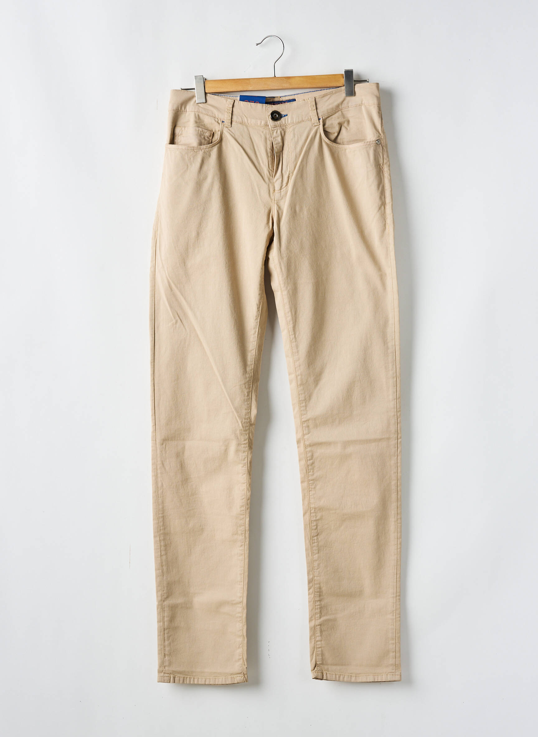 Lieknos kelnės popelinos audinys, kuris pasižymi lygiu ir tankiu paviršiumi. normala dydis bežinis TRUSSARDI JEANS vyras