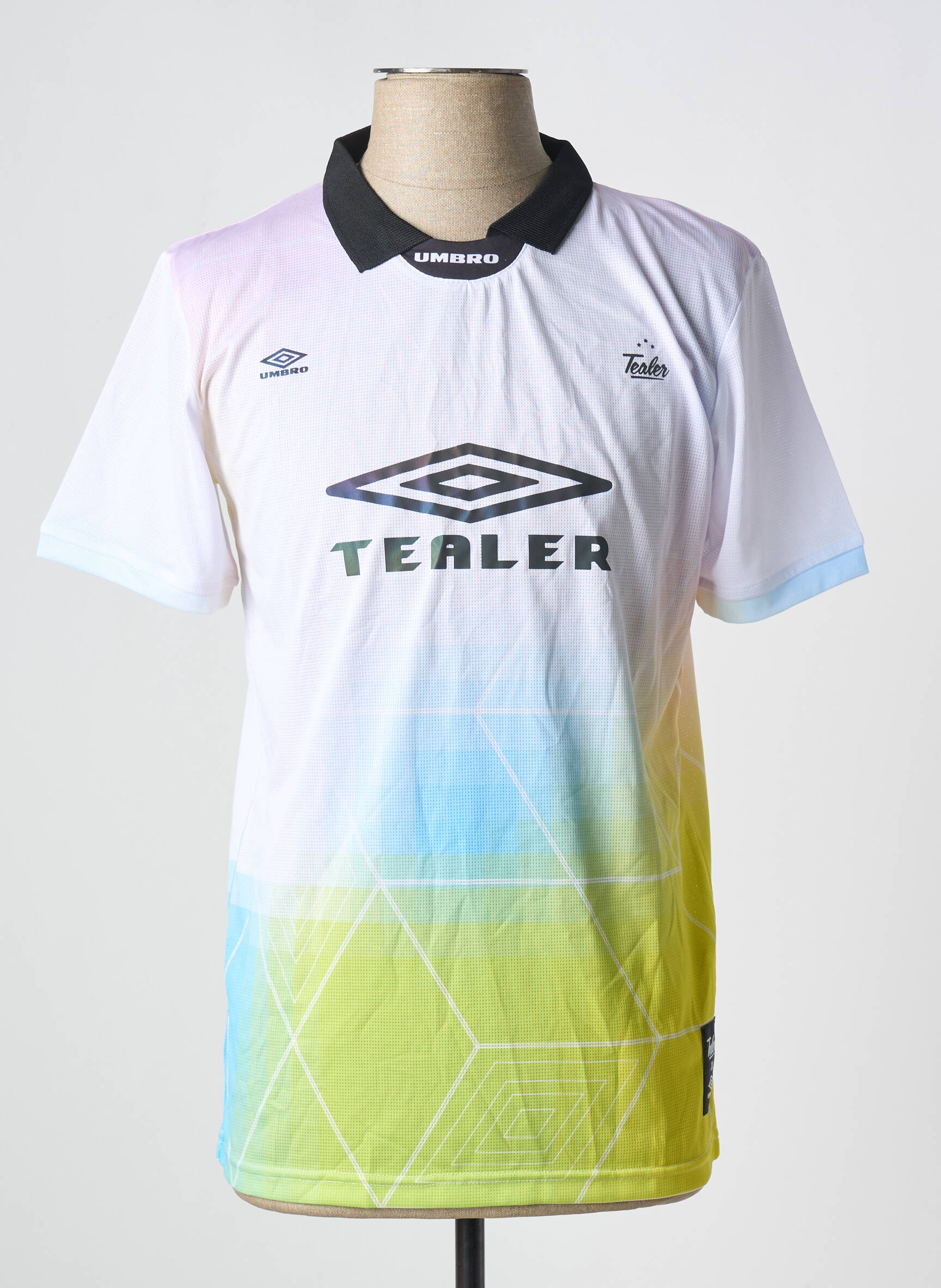 T-marškinys centrinė iškirptė trumpas rankovės baltas UMBRO vyras