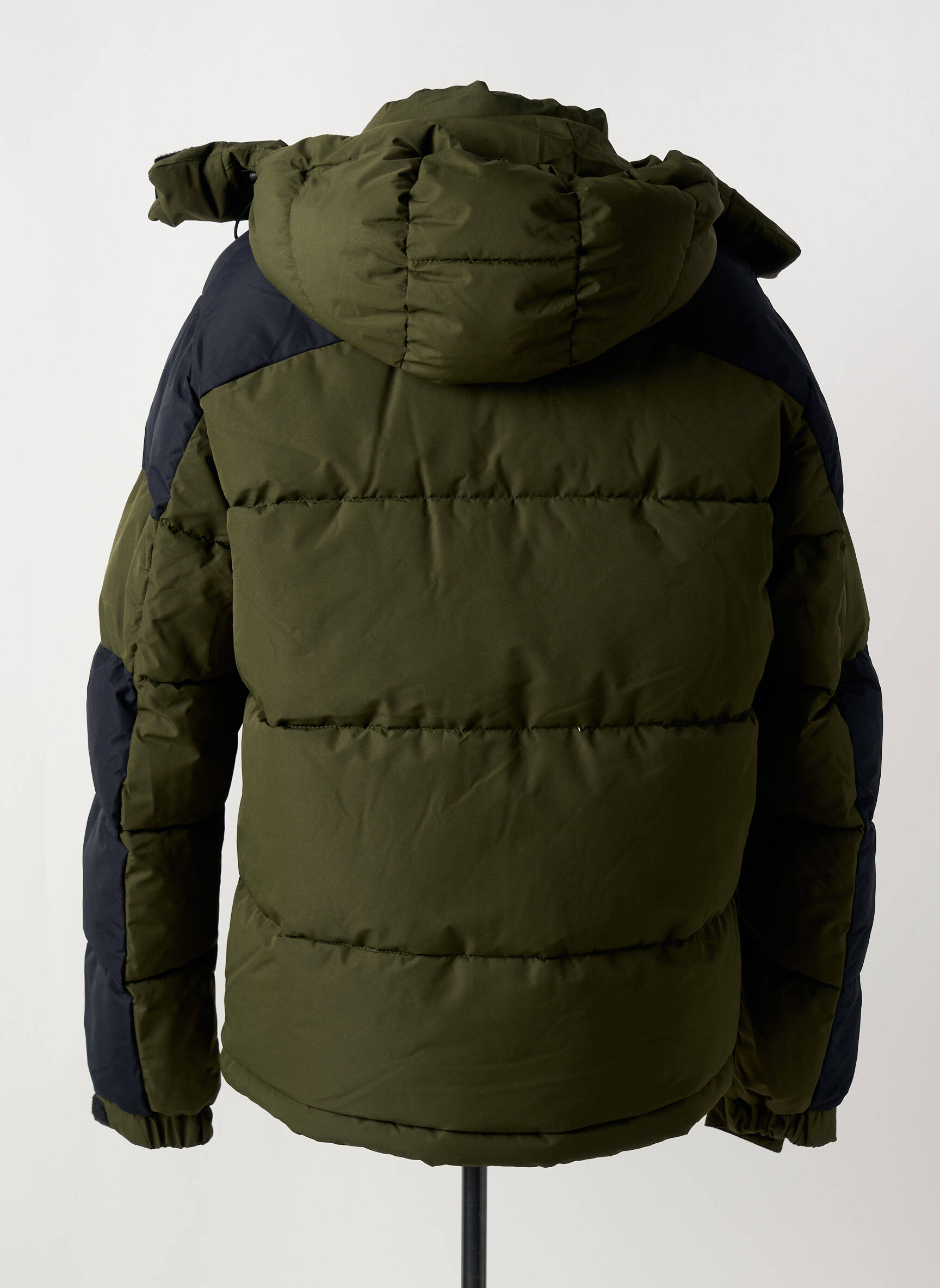 Pūkinė striukė ilgos rankovės su gobtuvu žalias JACK & JONES vyras