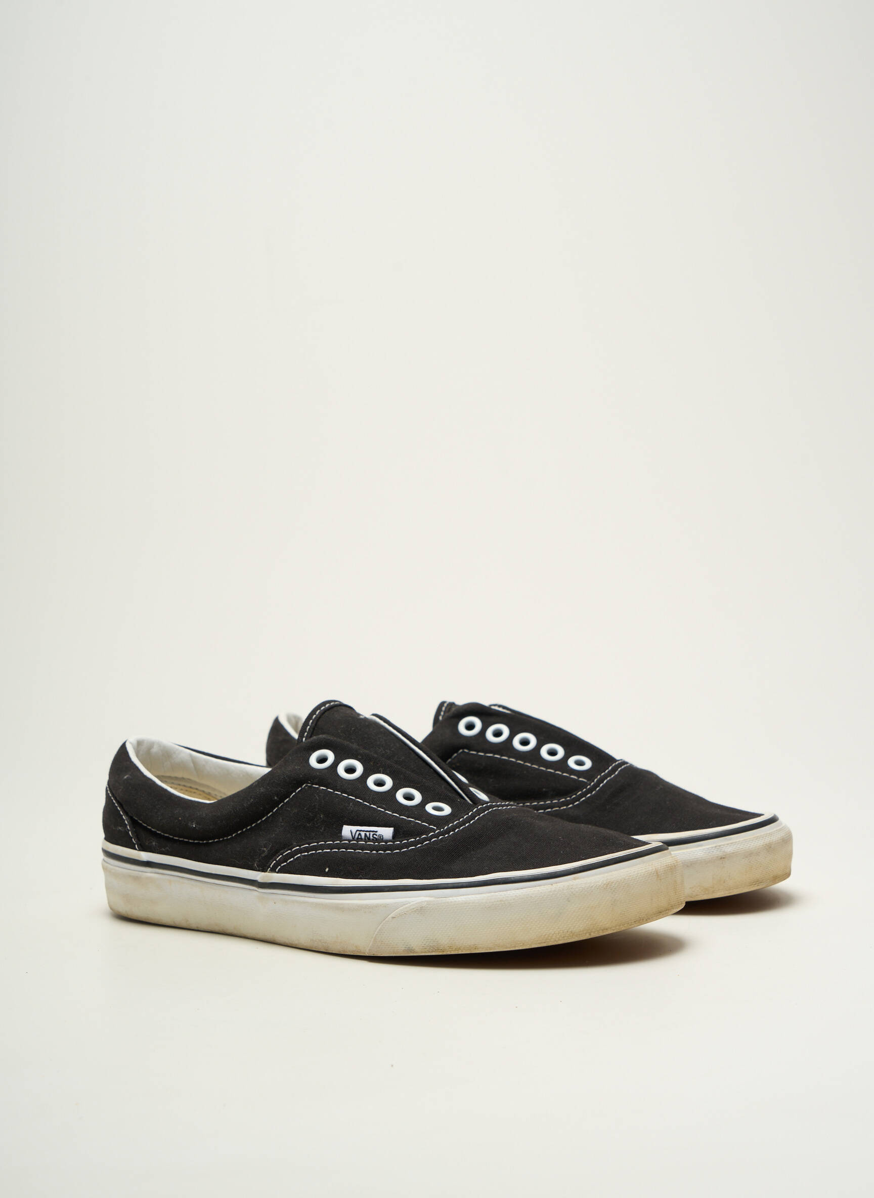 Slip-on batai apvalus mygtukas plokščias kulnas iki 3 cm juodas VANS moteris