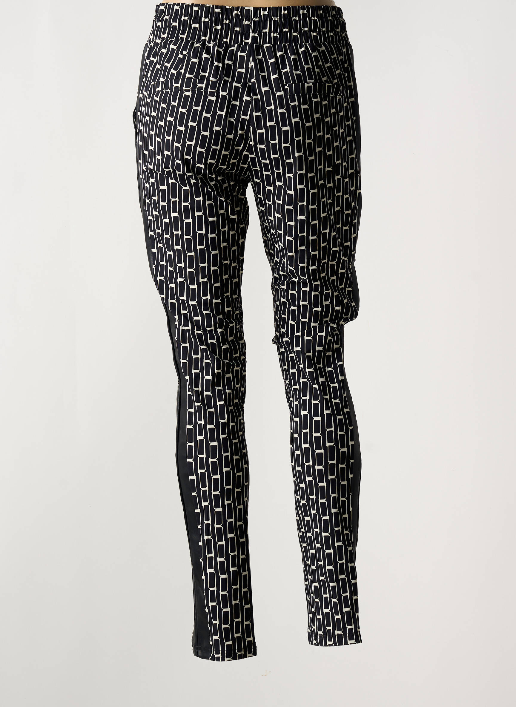 Jegging tamprumas normala dydis juodas AIME moteris