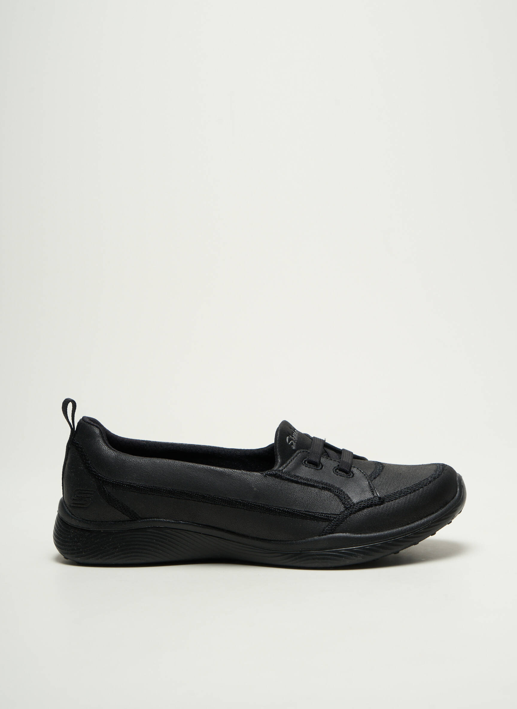 Bėgimo bateliai apvalus mygtukas plokščias kulnas iki 3 cm juodas SKECHERS moteris