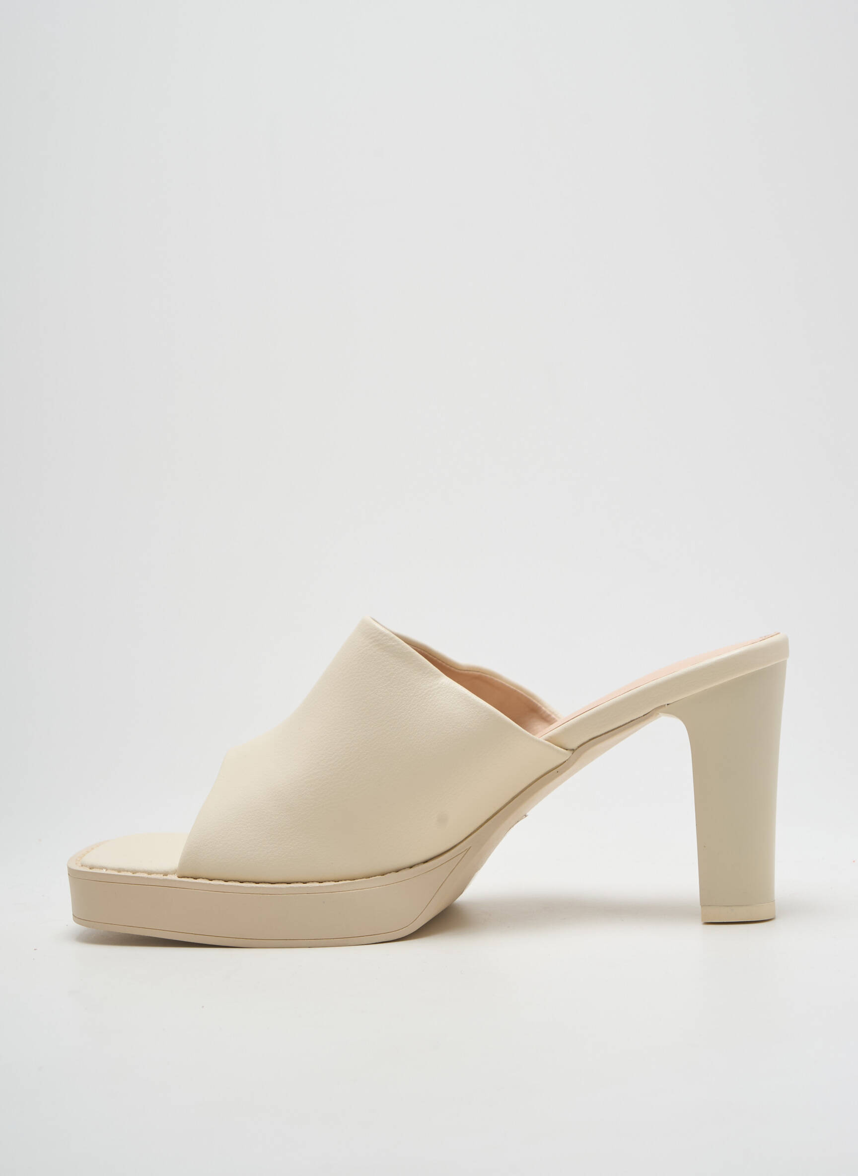 Mule/sabotai amortizuojančios pado tipas kulnas nuo 7 iki 9 cm bežinis LOLA CASADEMUNT moteris