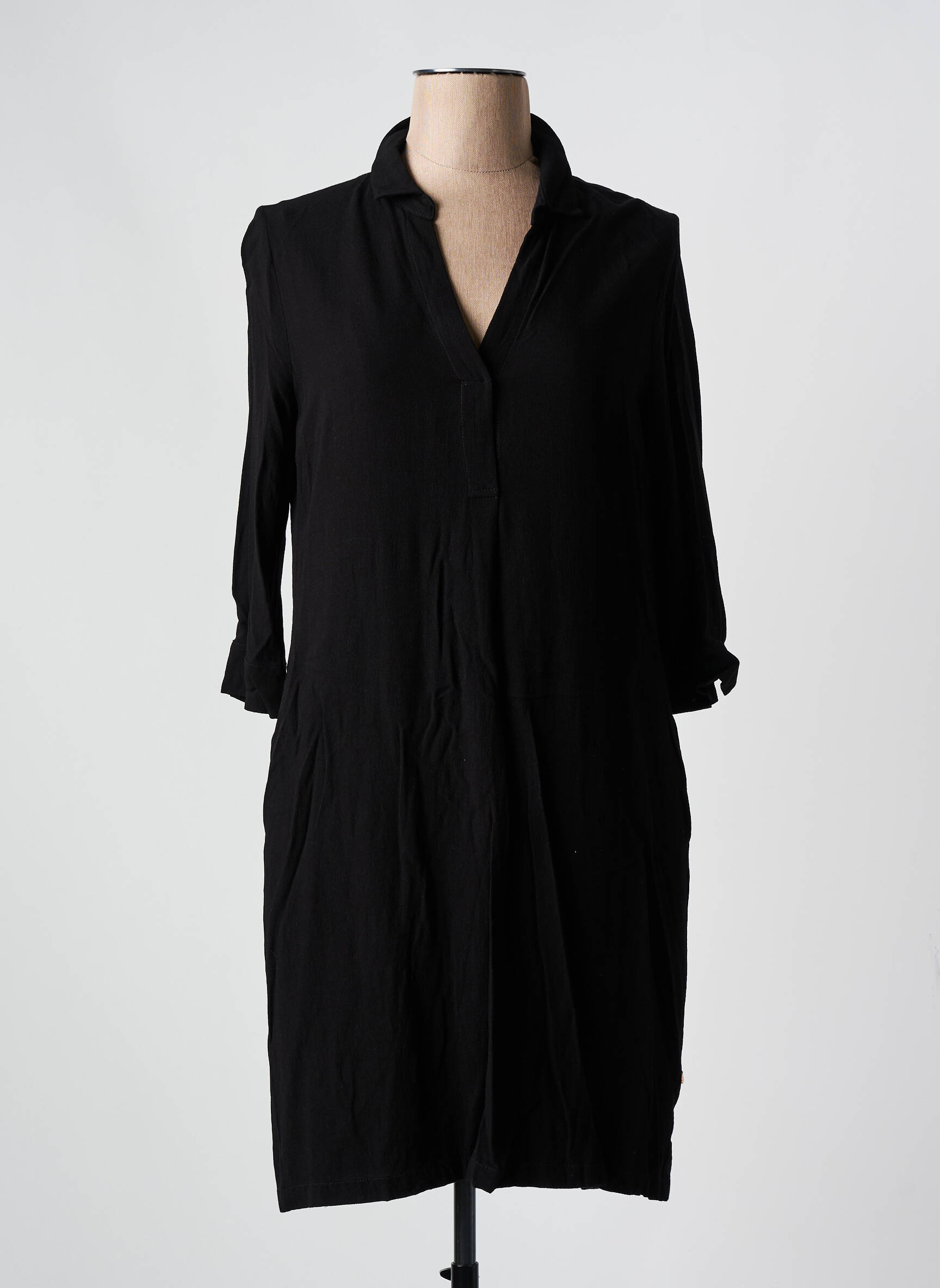 Pusilgių suknelė 3/4 rankovės 3/4 rankovės juodas ROBE LEGERE BY VERA MONT moteris