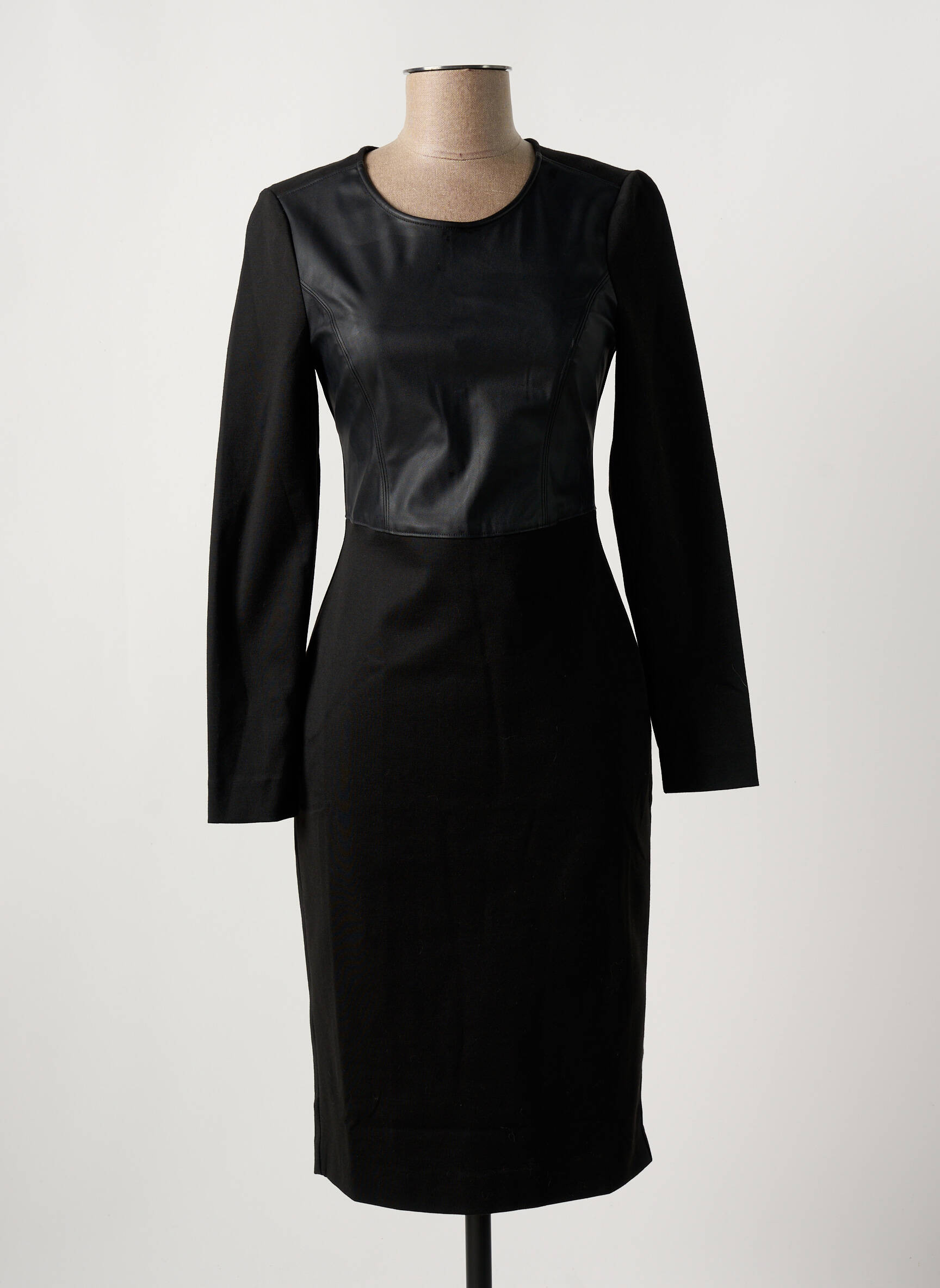 Pusilgių suknelė ilgos rankovės ilgos rankovės juodas BCBGMAXAZRIA moteris