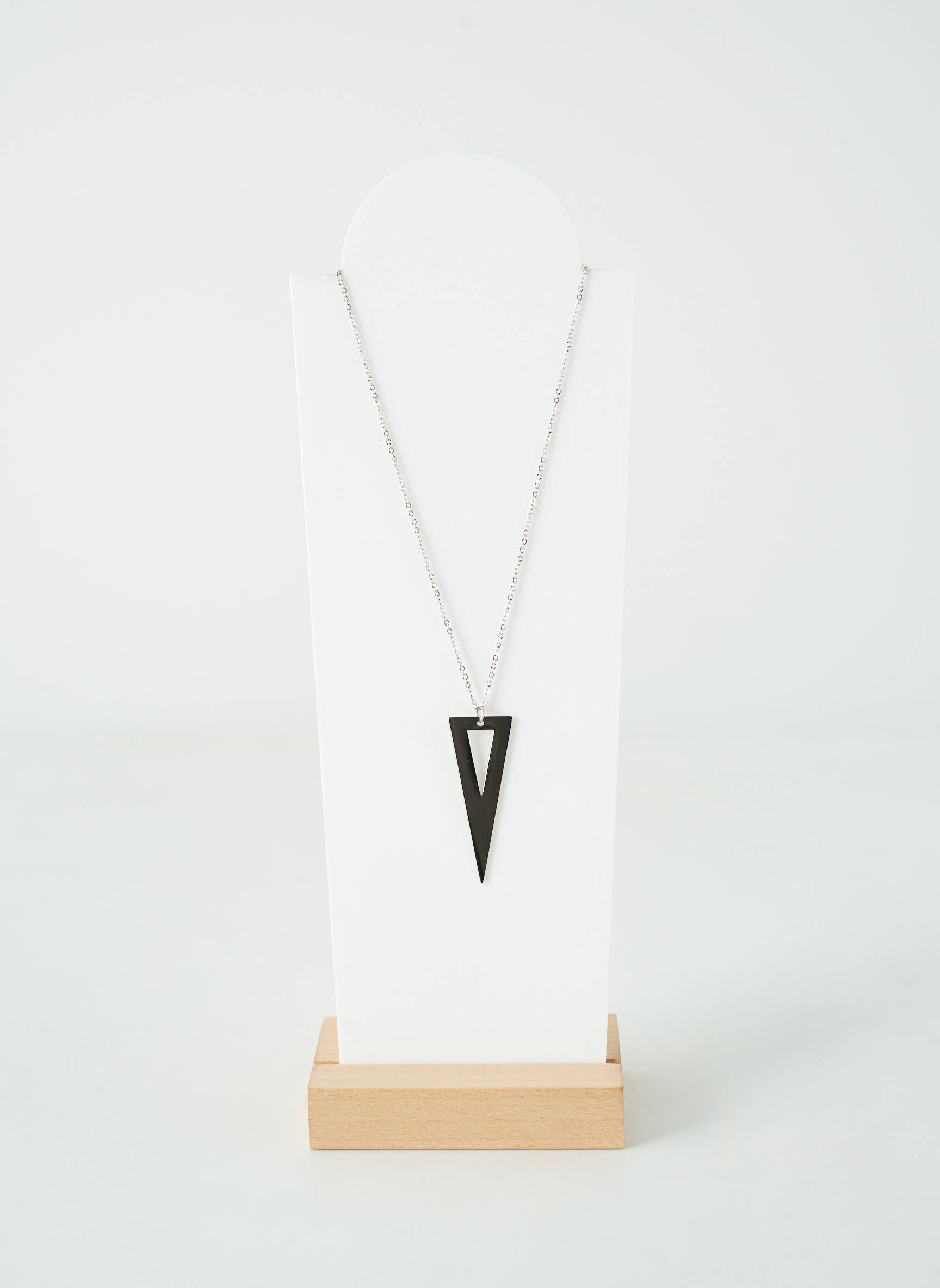 Kaklaraištis metalai sidabrinė NOUVEAU CHIC moteris