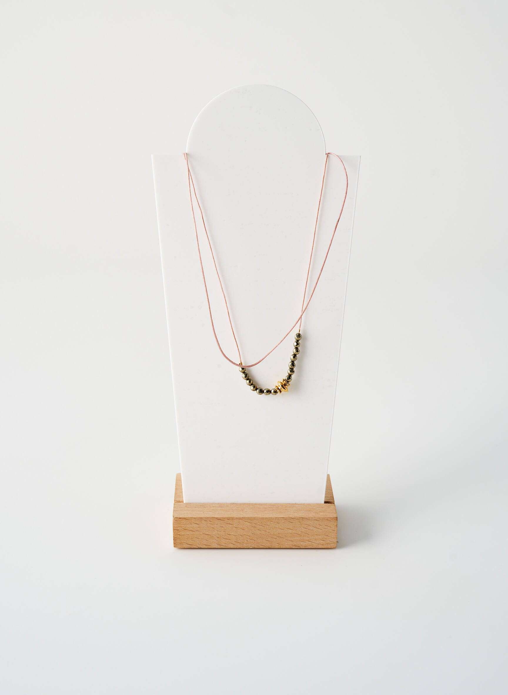 Kaklaraištis perlų ornamentas rožinė BY GARANCE moteris