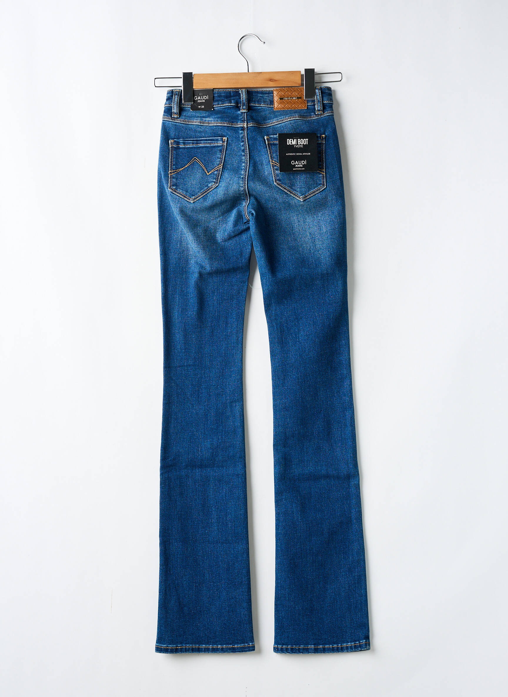Bootcut džinsai normala dydis normala dydis mėlyna GAUDI moteris