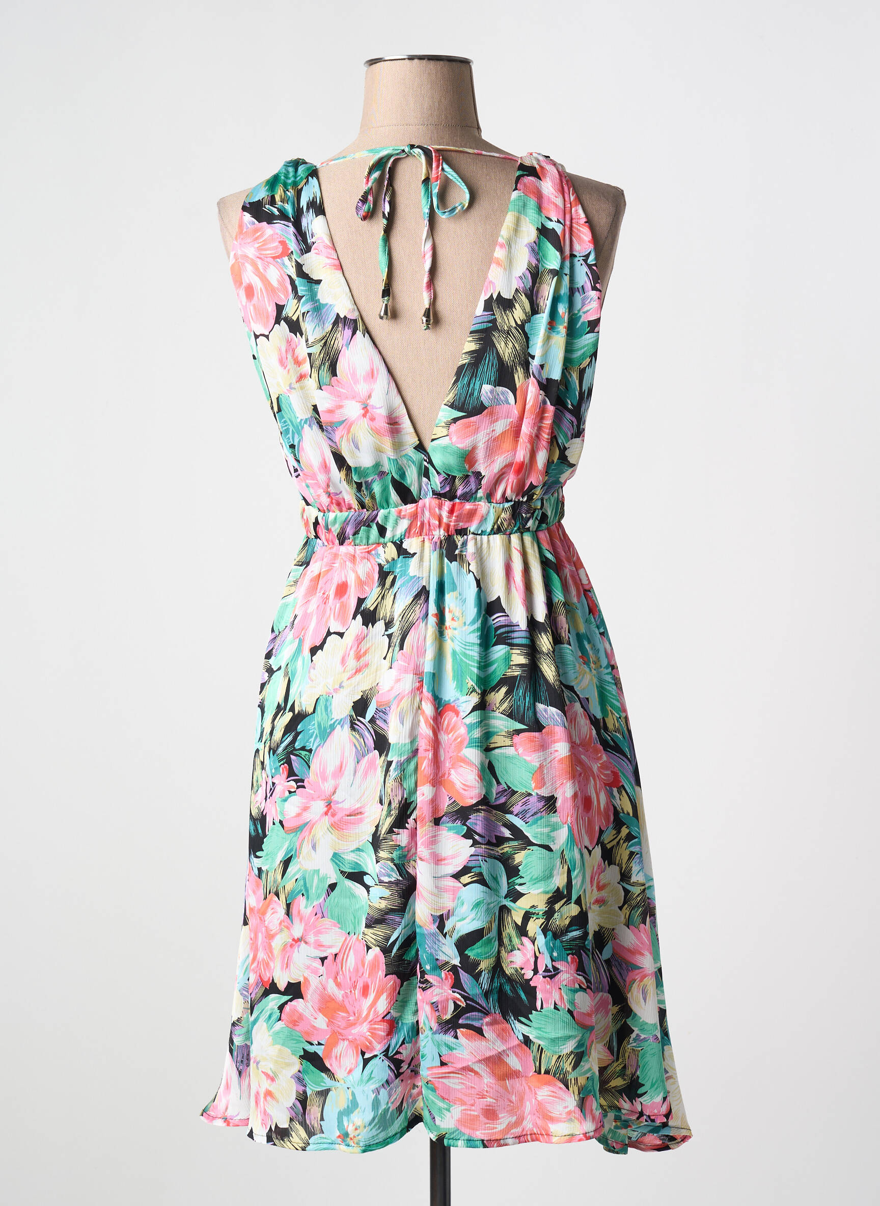 Pusilgių suknelė gėlių raštas be rankų juodas HF WOMAN COLLECTION moteris
